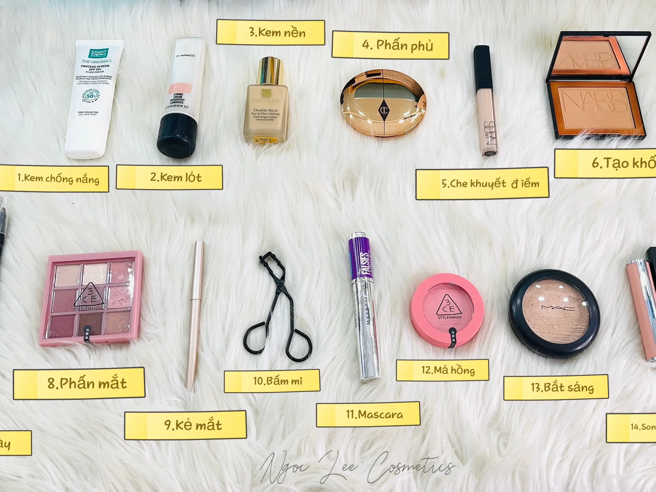 Xịt giữ lớp trang điểm