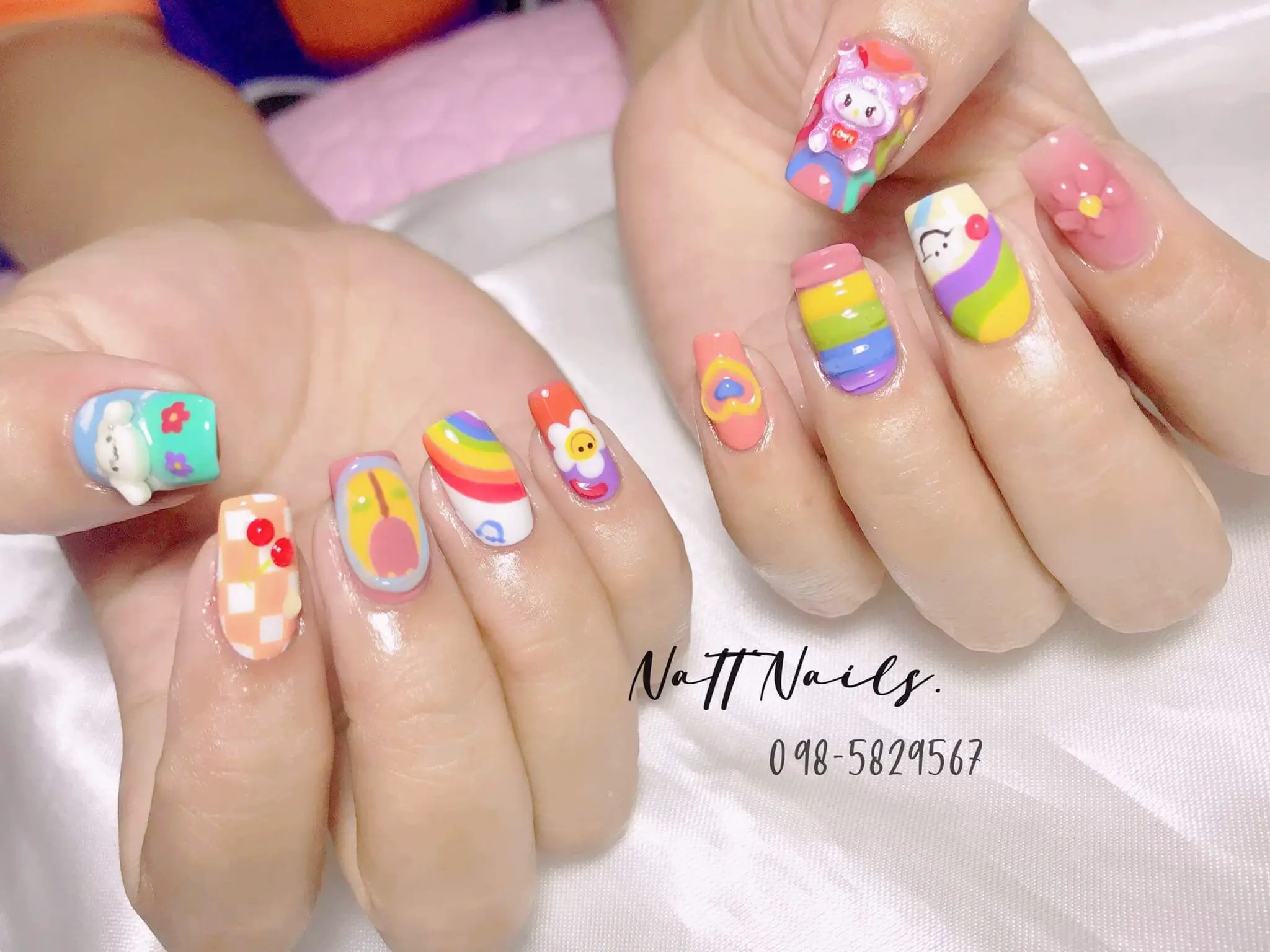 ネイルエス×サンリオコラボ ネイルポリッシュ10点セット やすかろ