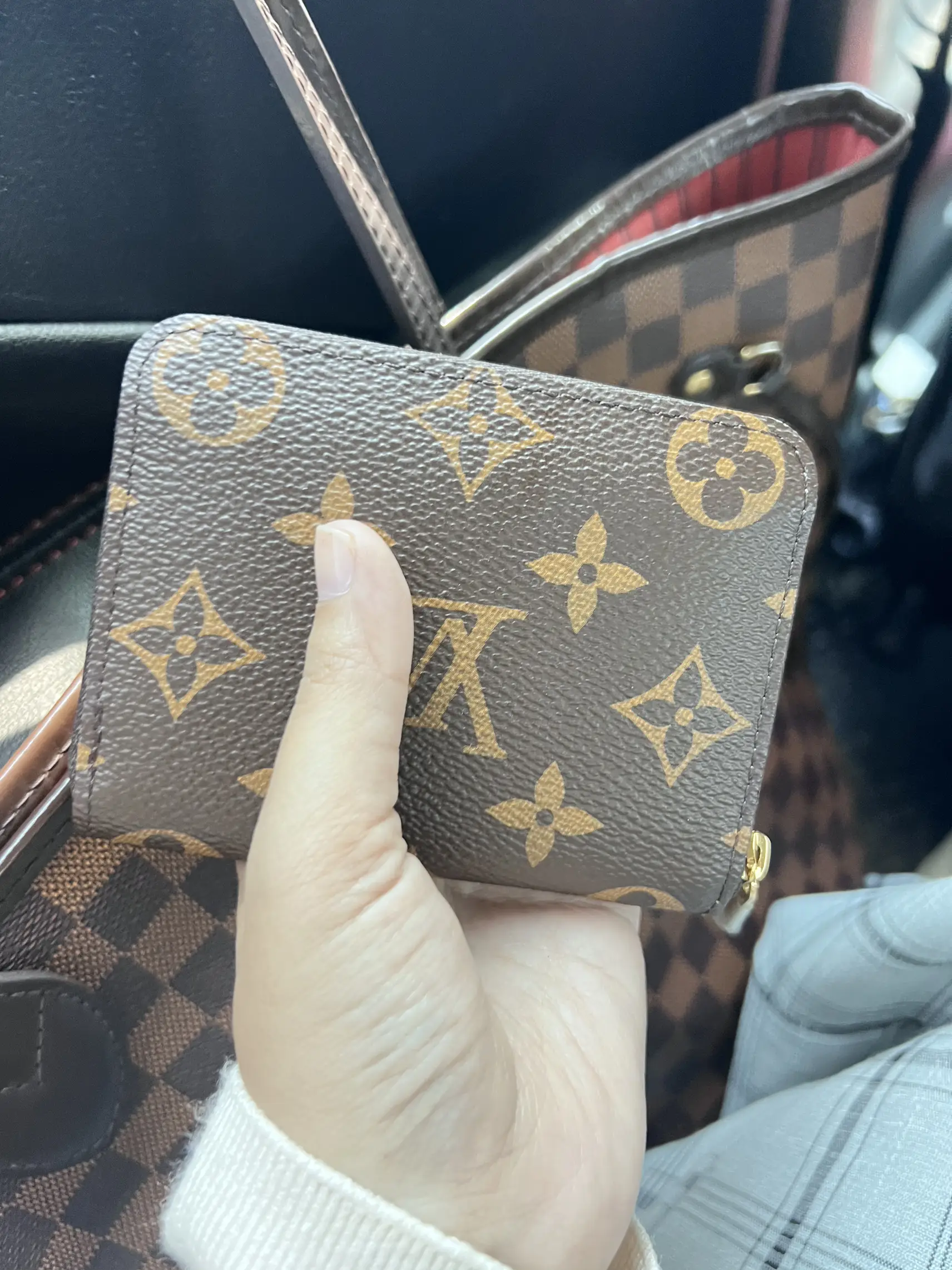 Lv Zippy coin purse, Gallery posted by ♎️
