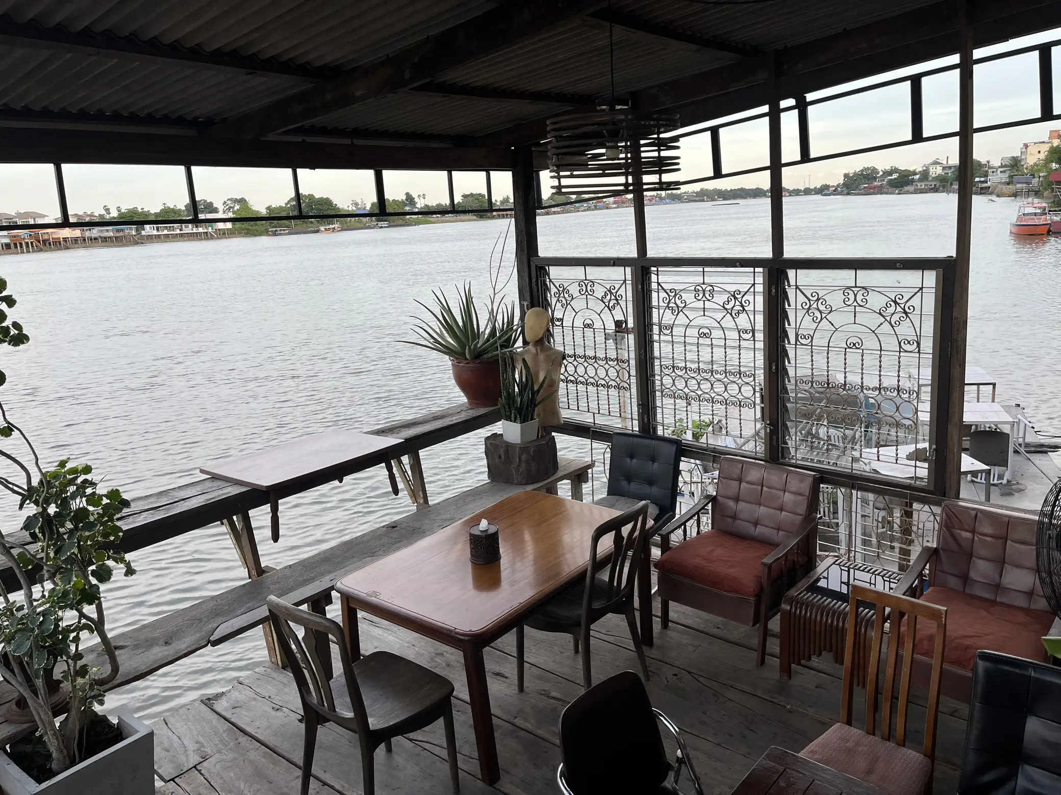 Balance Cafe & Restaurant - Bar (Pathum Thani, Bangkok)