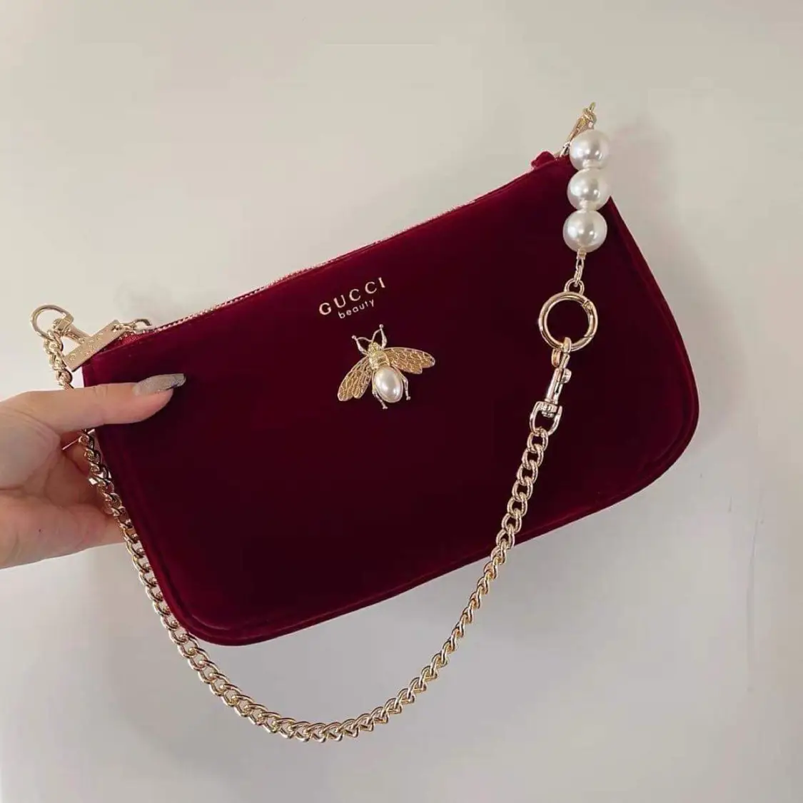 Gucci makeup bag discount velvet