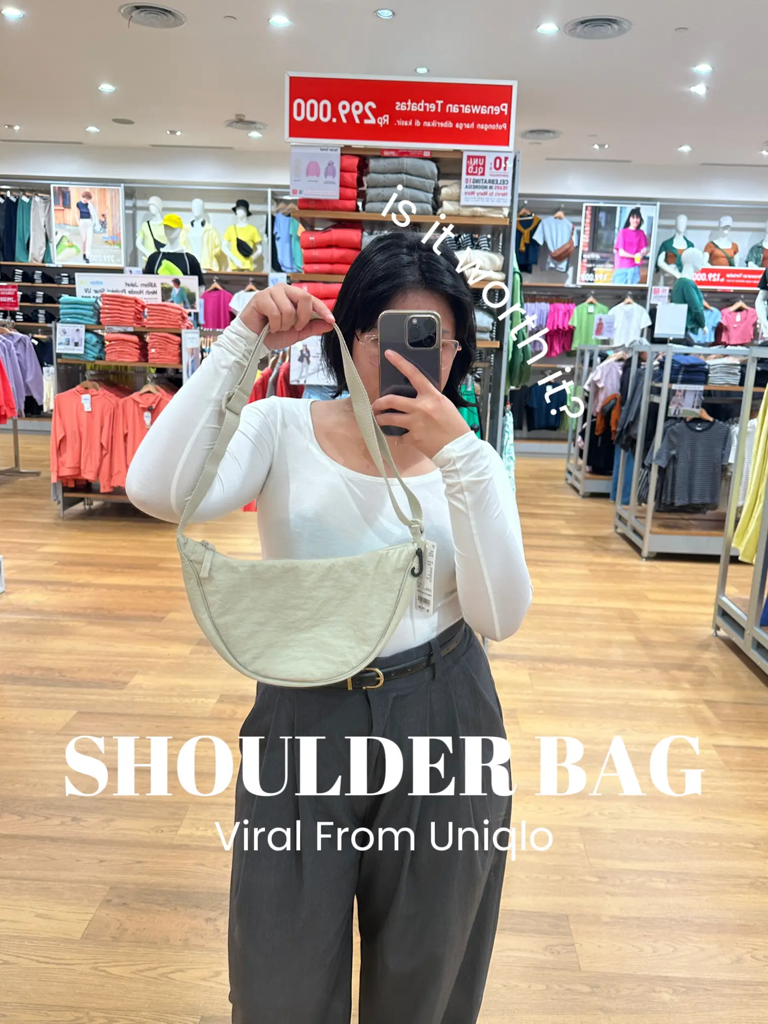 Is Uniqlo's Viral $20 Shoulder Bag Really Worth the Hype?