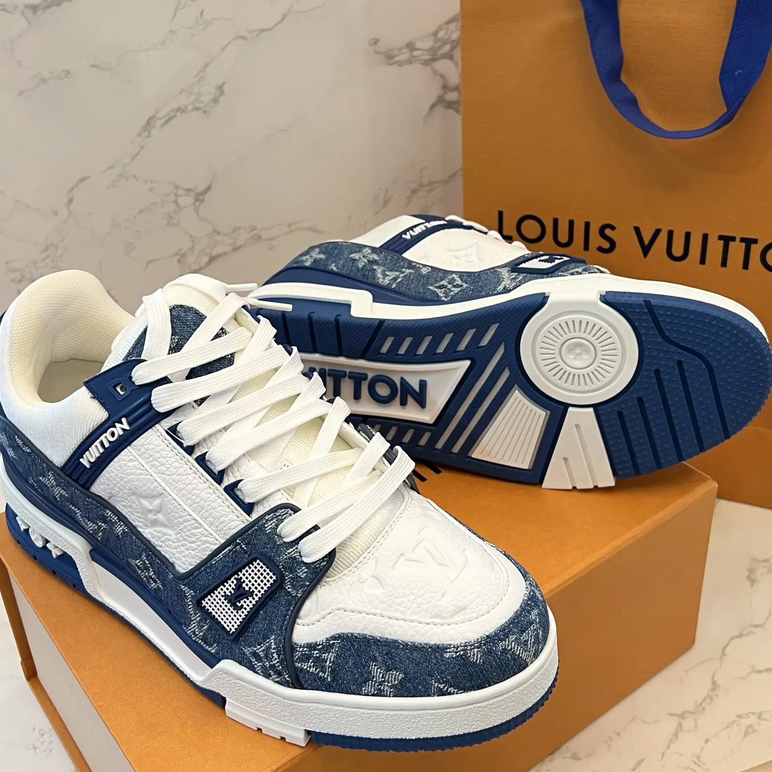 LV TRAINER MAXI 白小胖丁, Gallery posted by Emma Amme