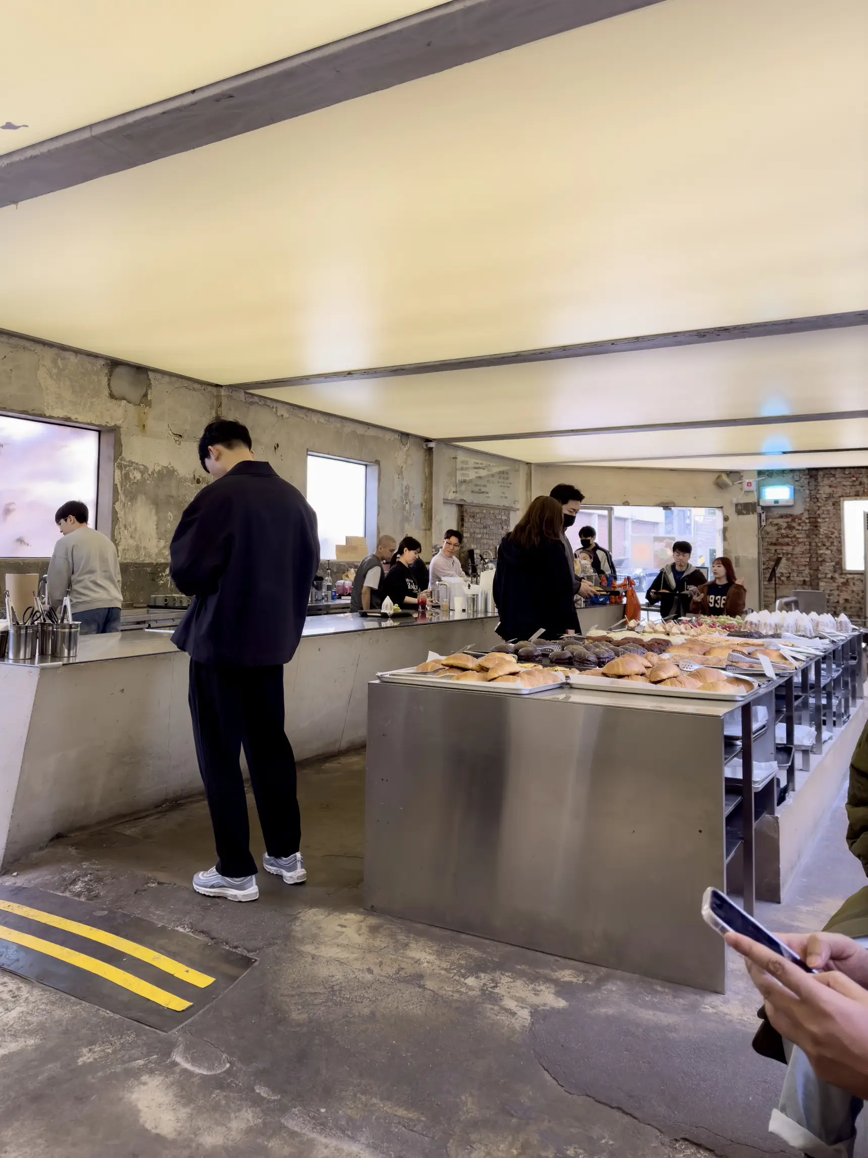 🇰🇷 📌 รีวิวคาเฟ่ตัวตึง Cafe Onion (어니언) แกลเลอรีที่โพสต์โดย Tontaeyy_ Lemon8