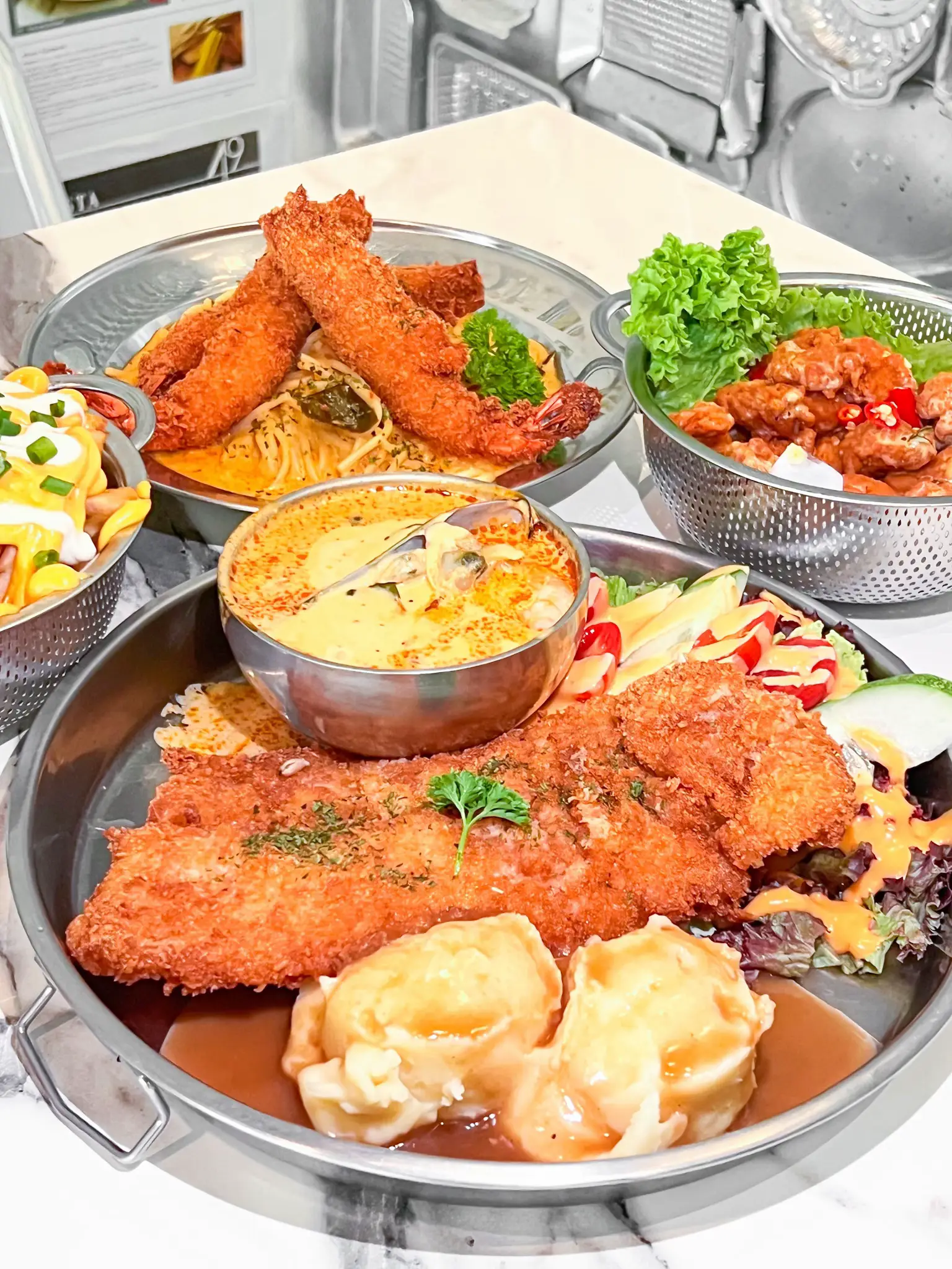 Affordable Western Food Orchard w HUGE Portions! แกลเลอรีที่โพสต์โดย