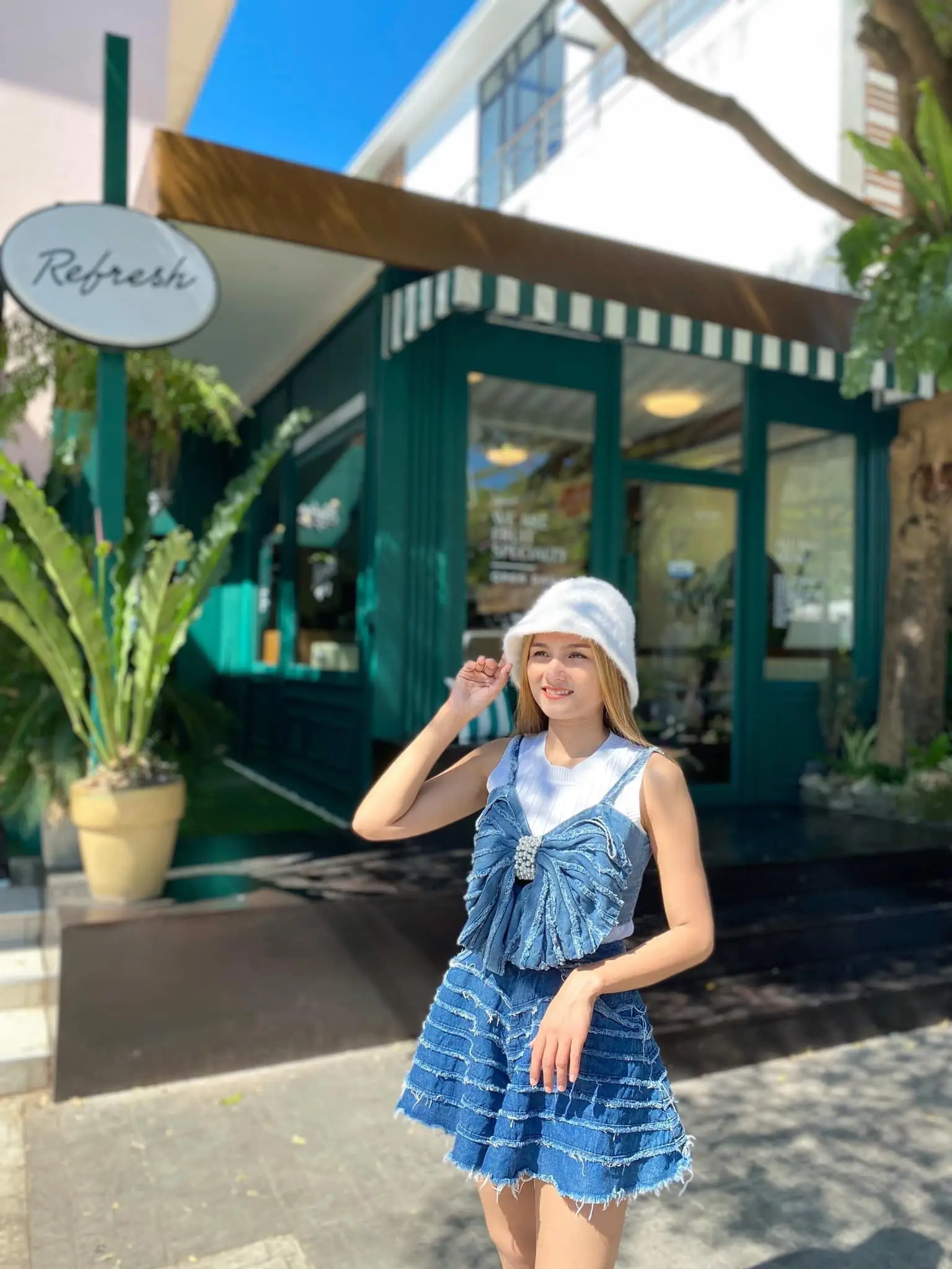 Refresh Cafe Roshnee #คาเฟ่ภูเก็ต #Refresh Cafe 🍋🍊🍎🍏 | แกลเลอรีที่โพสต์โดย Barbie anny | Lemon8