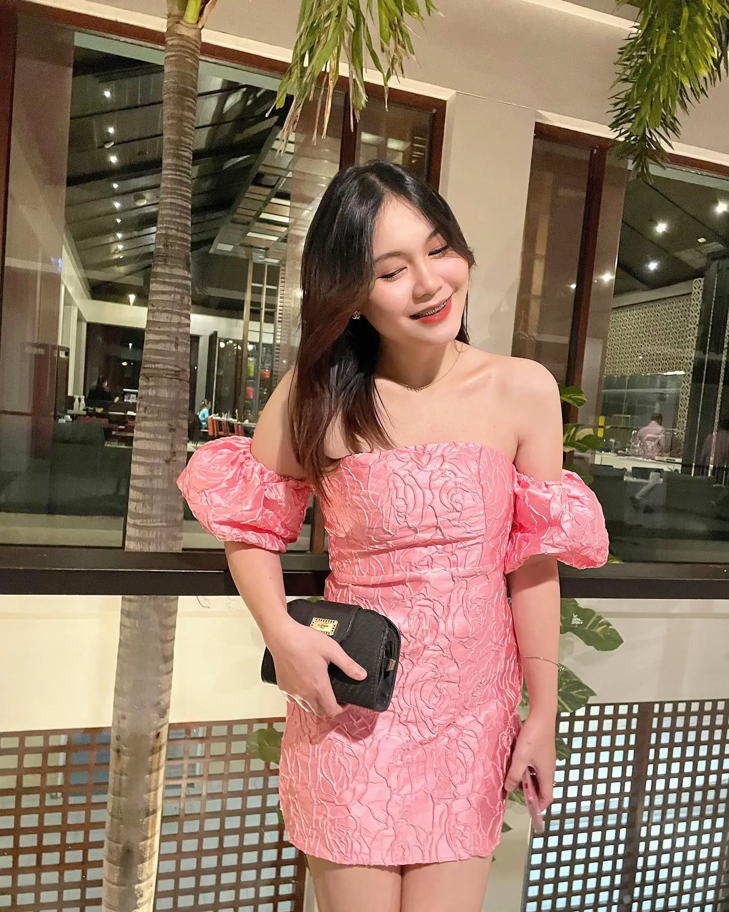 พิกัดชุดไปงาน เดรส🌷👠👛 | Baby รีวิว🔆が投稿したフォトブック | Lemon8