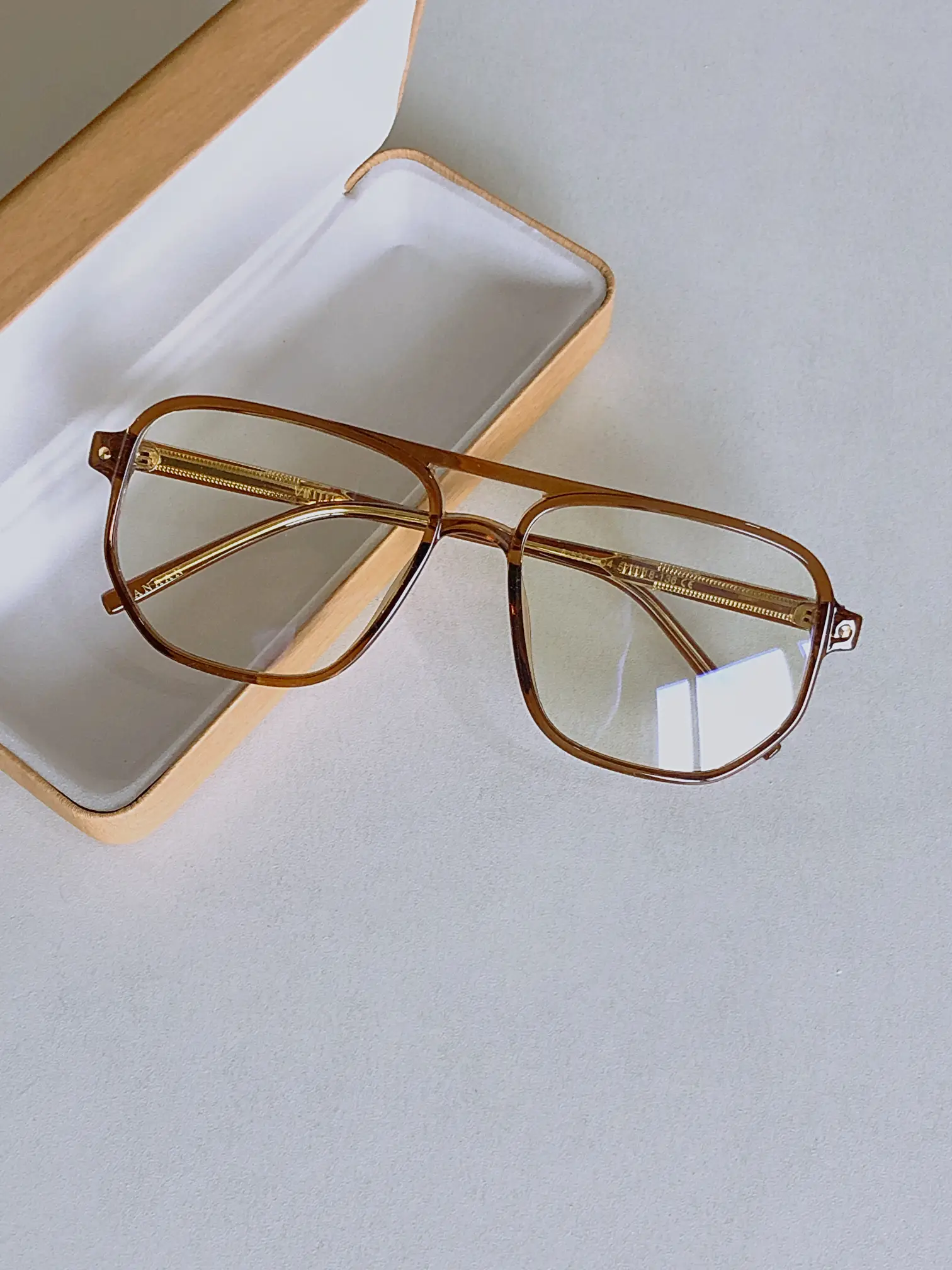 Ideas!! Wear glasses to look good with nude toned glasses. Easy match, wear  pretty every job. | Gallery posted by TIK EVERYDAY.TH | Lemon8