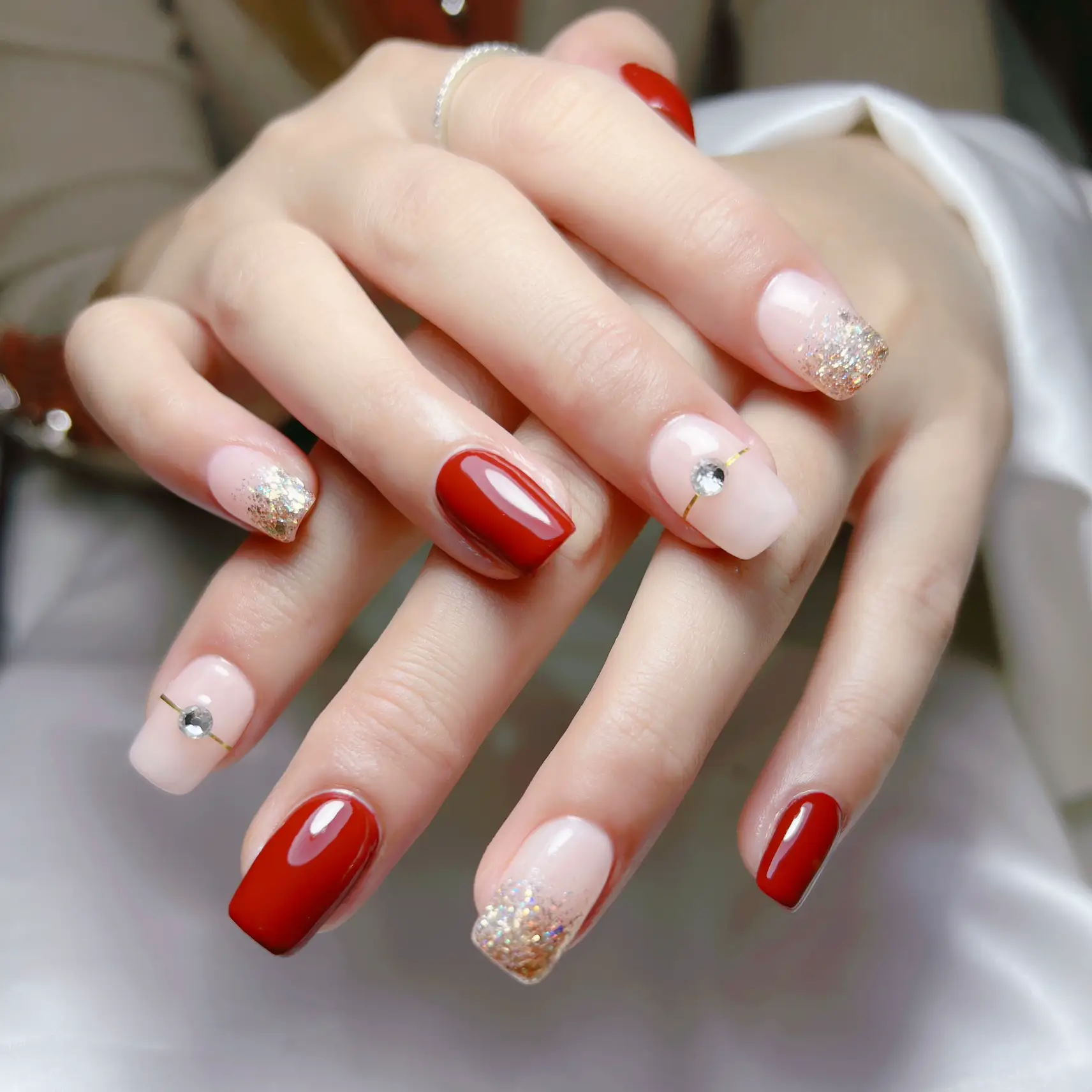 แดงเชอรี่ แกลเลอรีที่โพสต์โดย KitKat Nails Lemon8