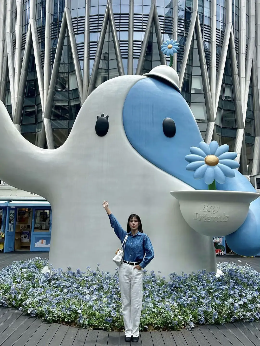 ‘Bay Friends’ ย่านช้อปปิ้งวัยรุ่นโทนฟ้าขาวที่เซินเจิ้น 🎀🍎 | แกลเลอรีที่ ...