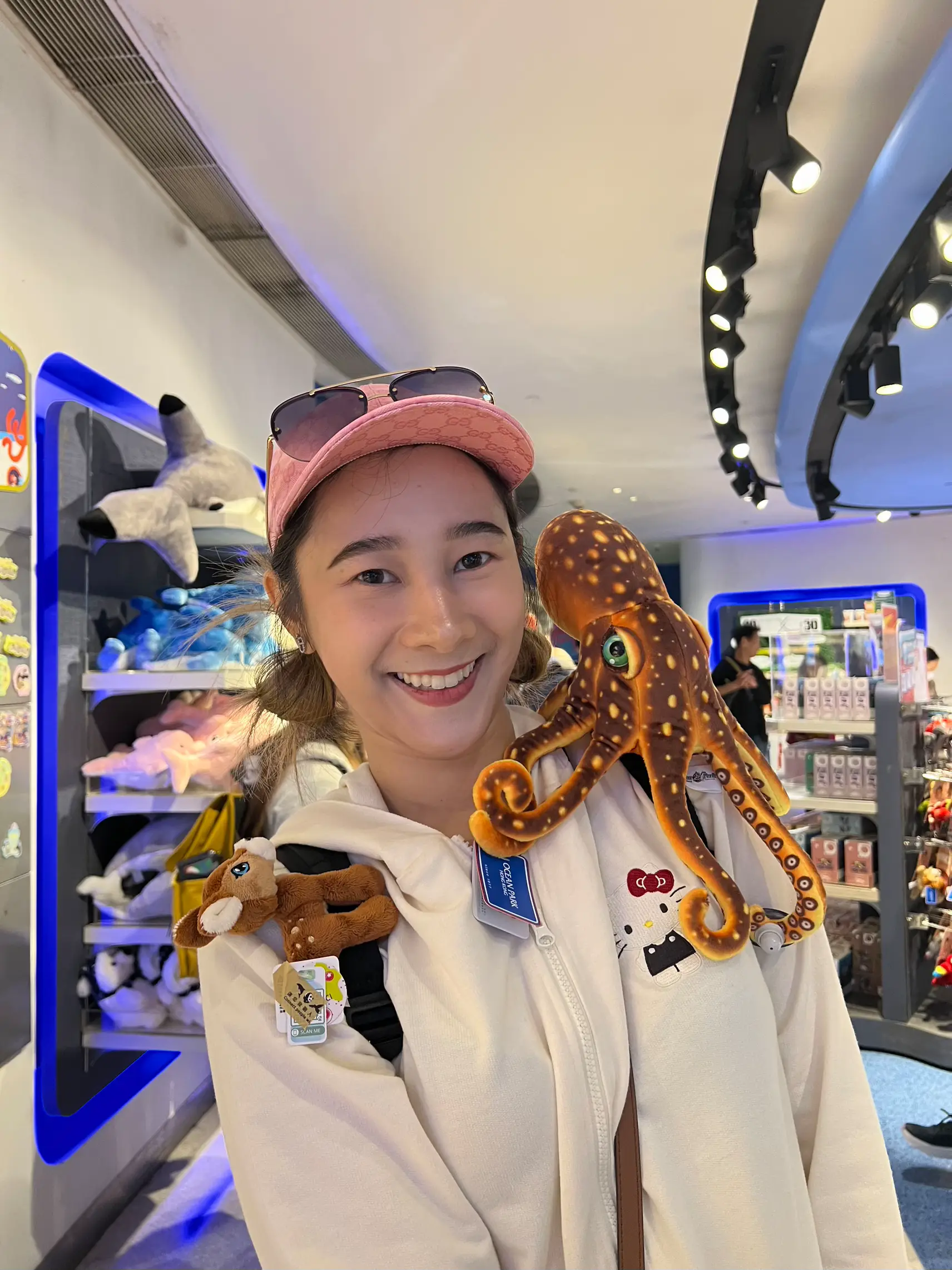 Ocean Park Hong Kong🦀🎡🎢🎠 แกลเลอรีที่โพสต์โดย Mommy Moji Lemon8