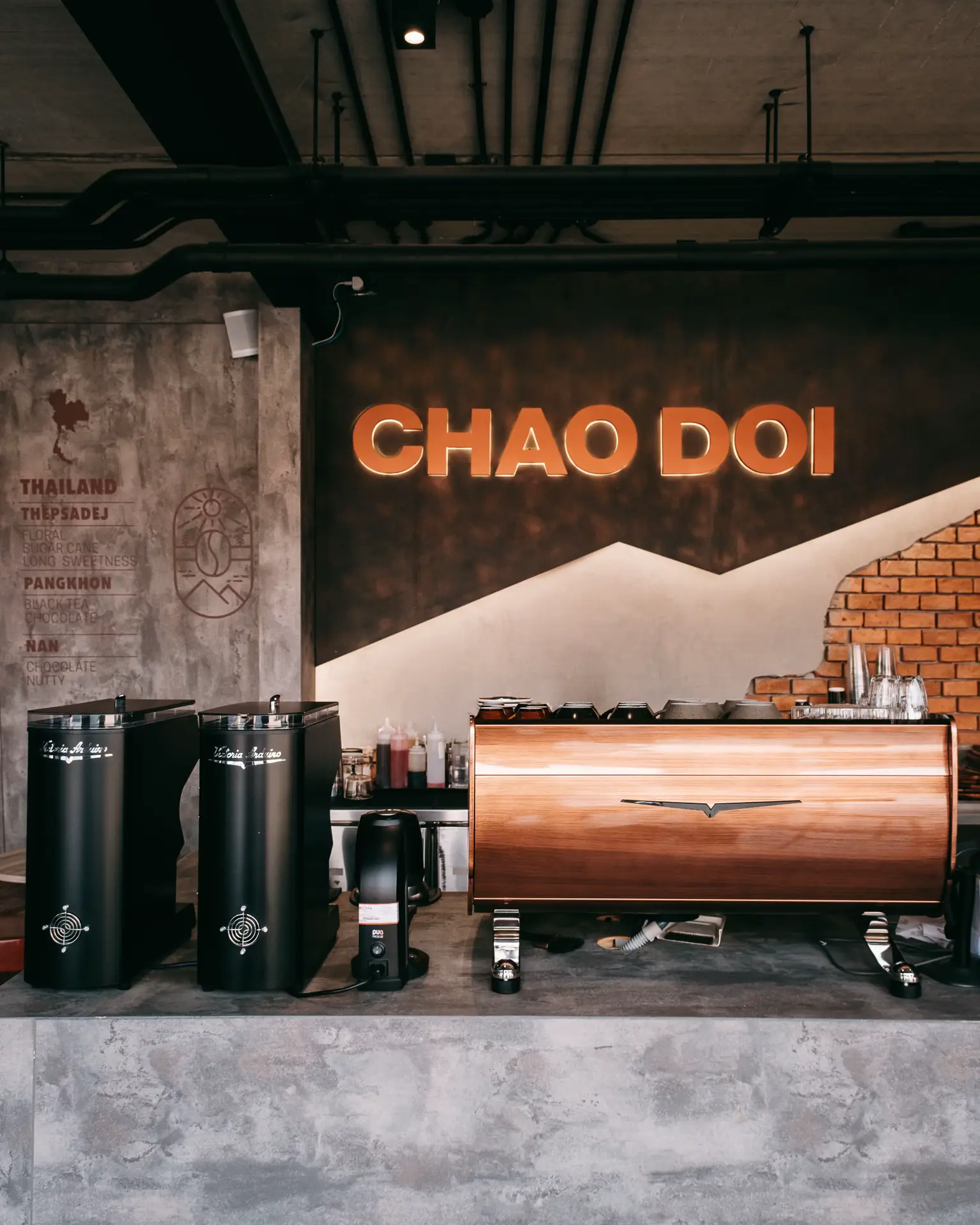 CHAO DOI Flagship Store กาแฟดีย่านเลียบด่วนรามอินทรา ☕️ | แกลเลอรีที่ ...