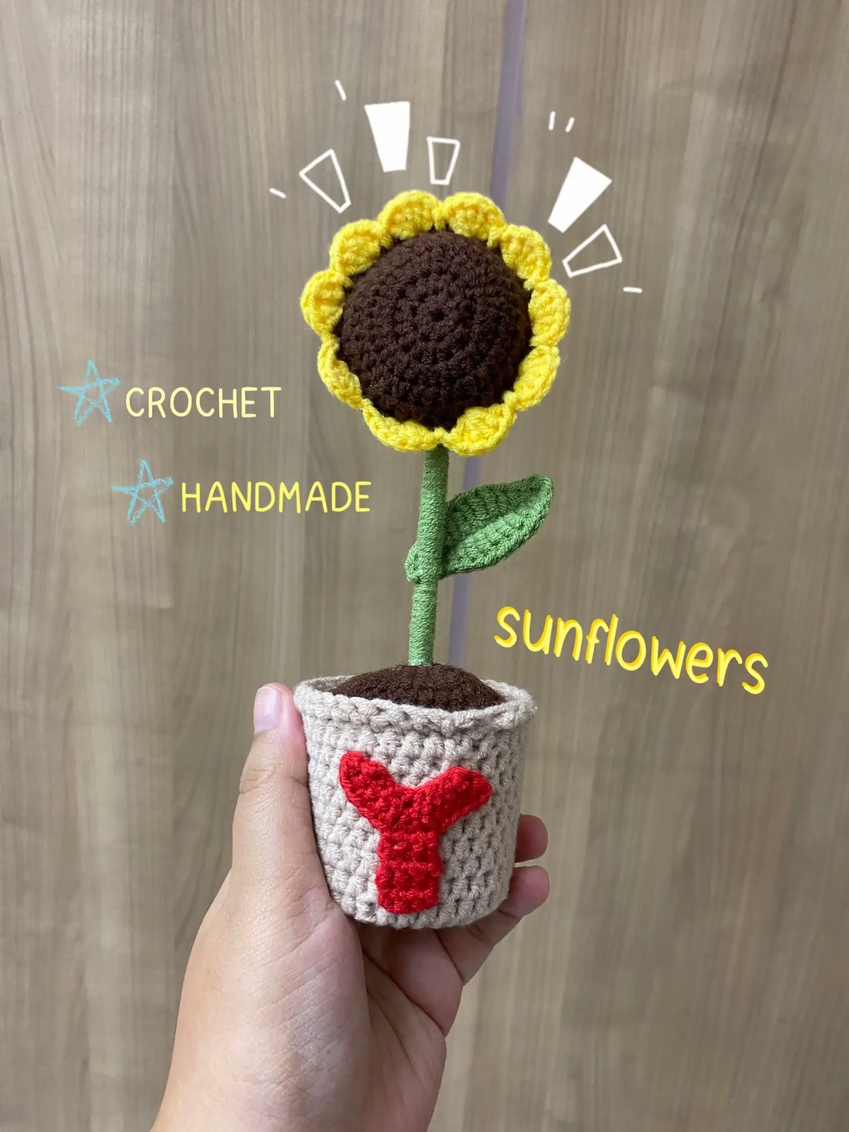 ひまわりのかぎ針編みニット | BESTTY.CROCHETが投稿したフォトブック | Lemon8