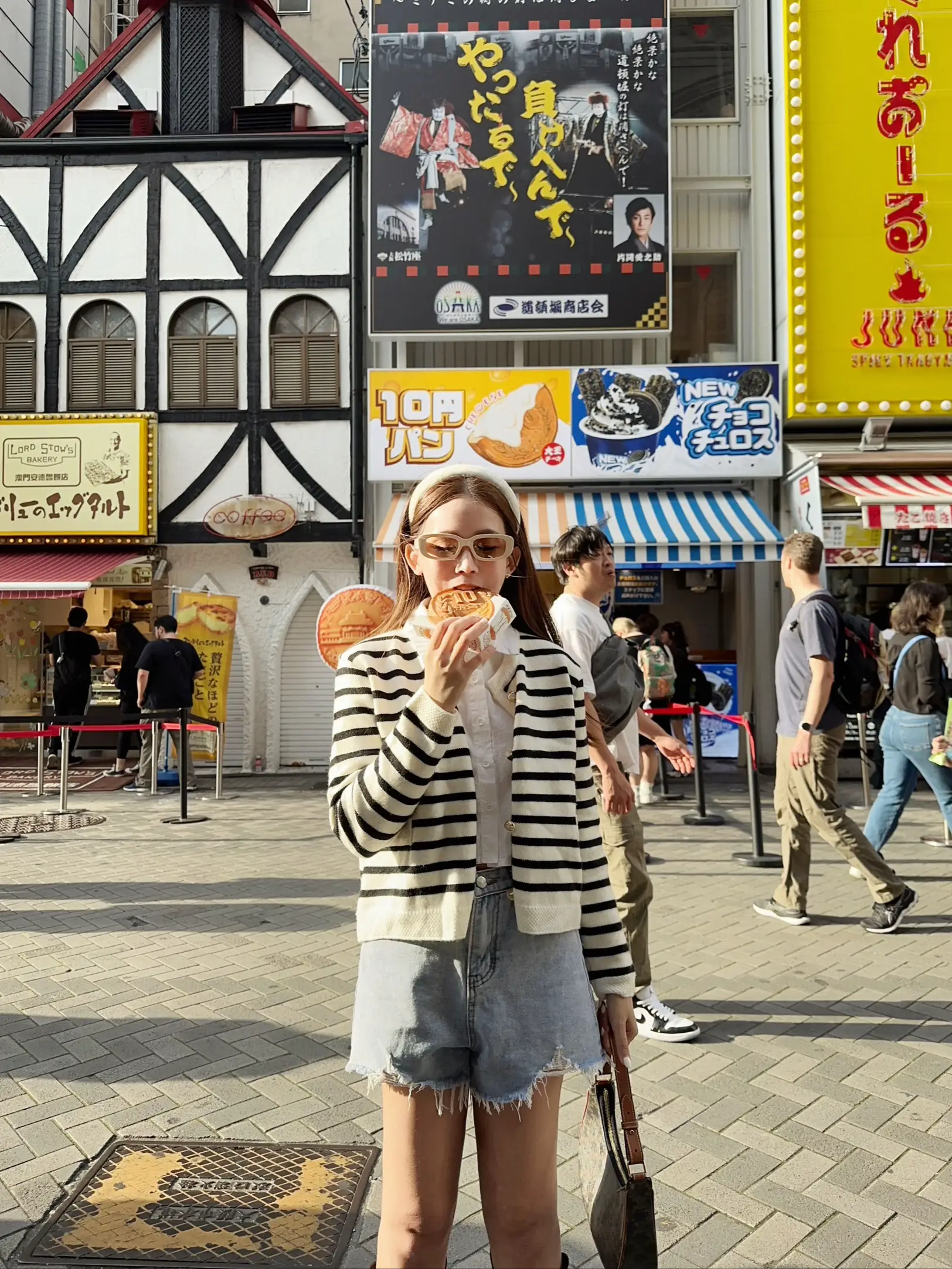 10 yen coin snack, stretchy cheese in Japan 🇯🇵 Gallery posted by
