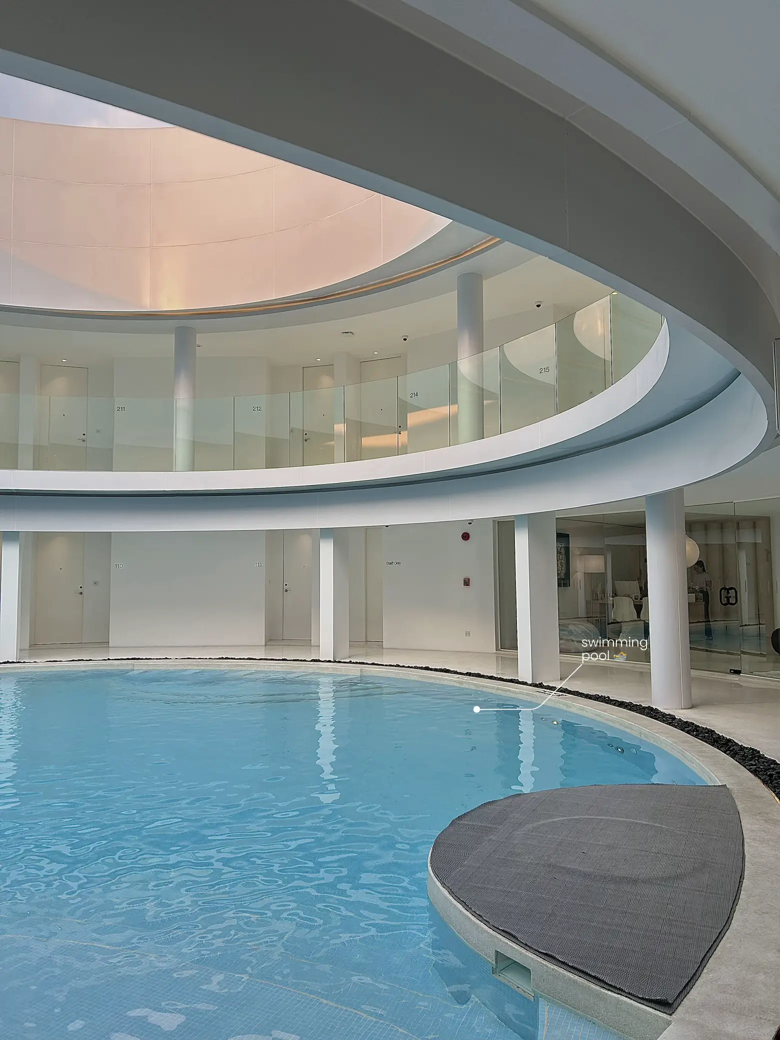 แนะนำโรมแรม สระว่ายน้ำ infinty pool วิวสวย | พัทยา | แกลเลอรีที่โพสต์ ...