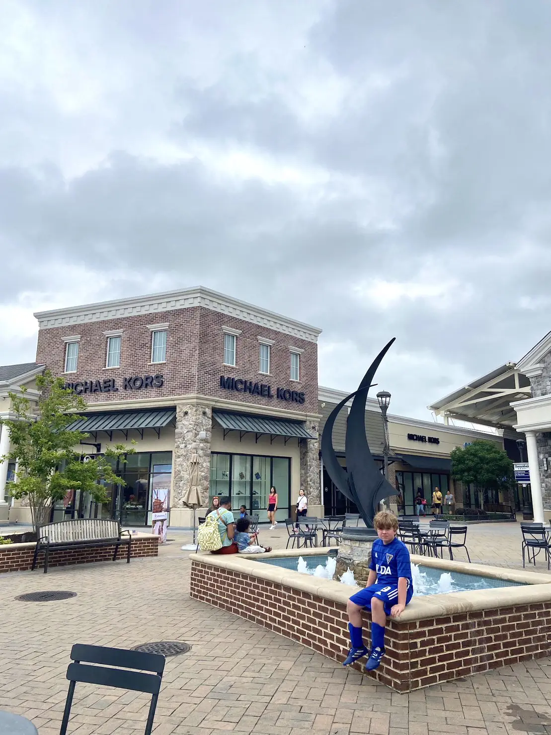 Le Creuset Outlet at Norfolk Premium Outlets® - A Shopping Center in  Norfolk, VA - A Simon Property