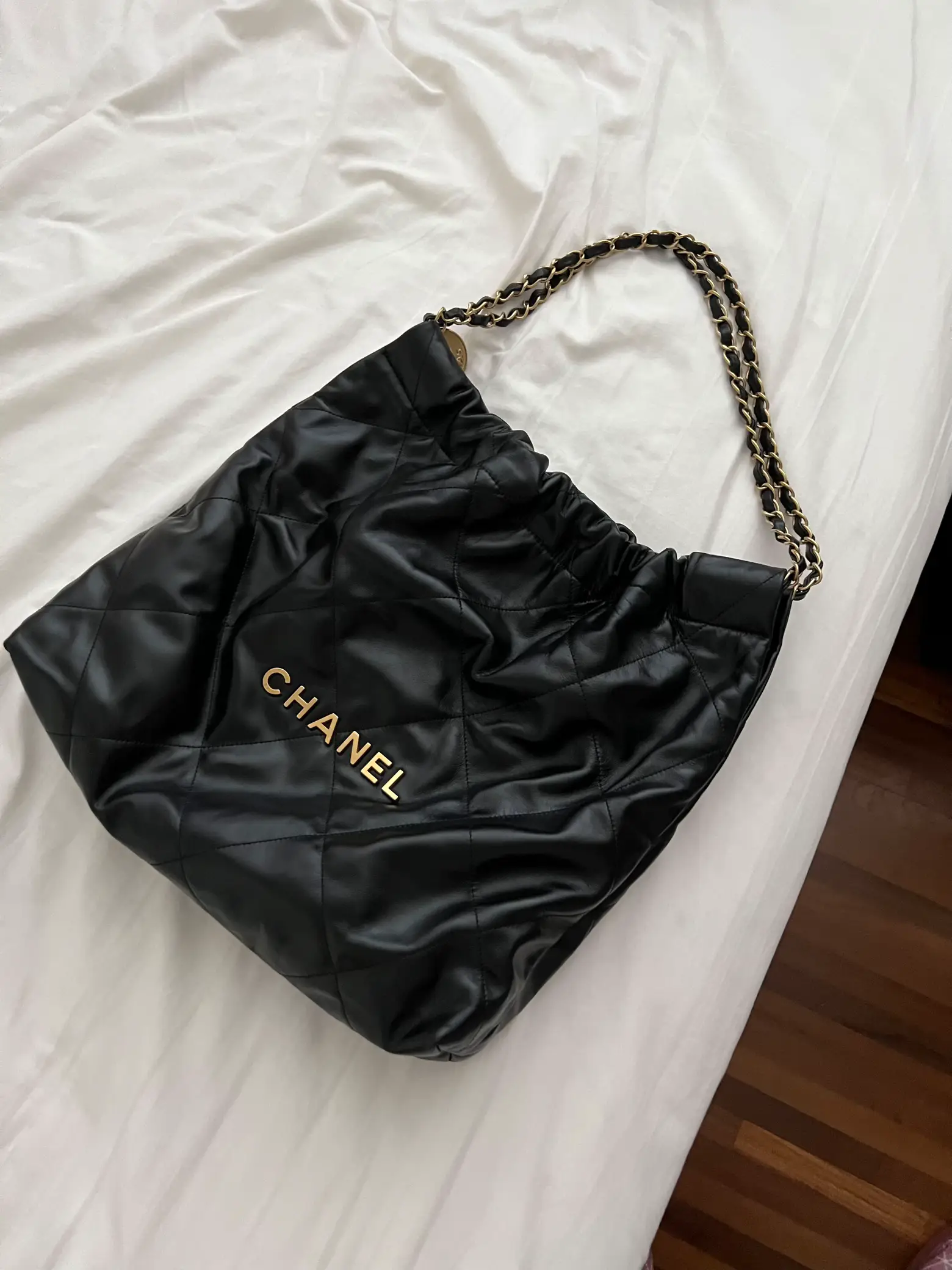 Vintage Room Milano - Chanel XXL flap bag silver #chanel