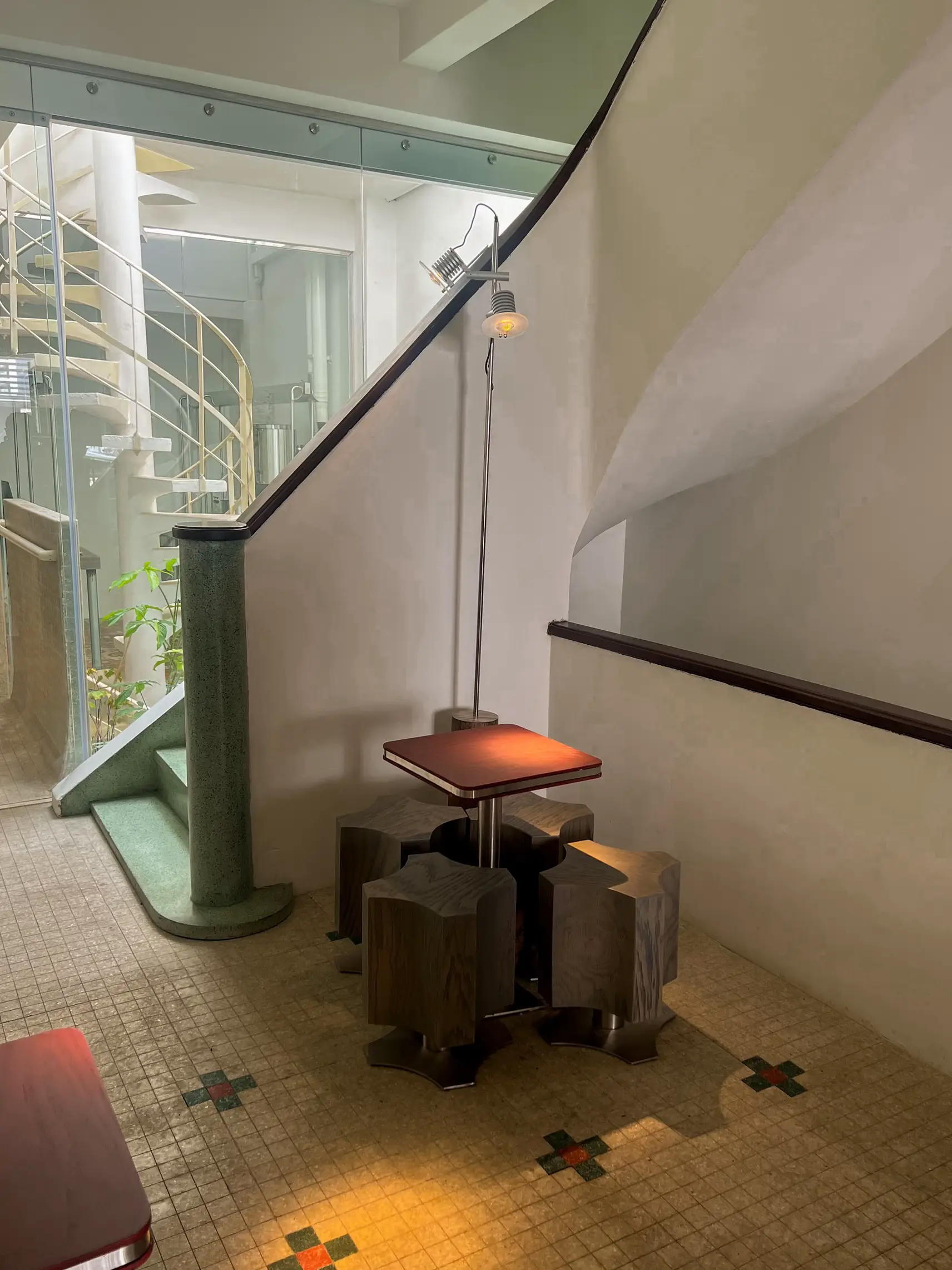 SIPPLY COFFEE - CÓ CẢ “HIỆN ĐẠI” VÀ “HOÀI CỔ” | Bộ sưu tập do Đi ăn Đi ...