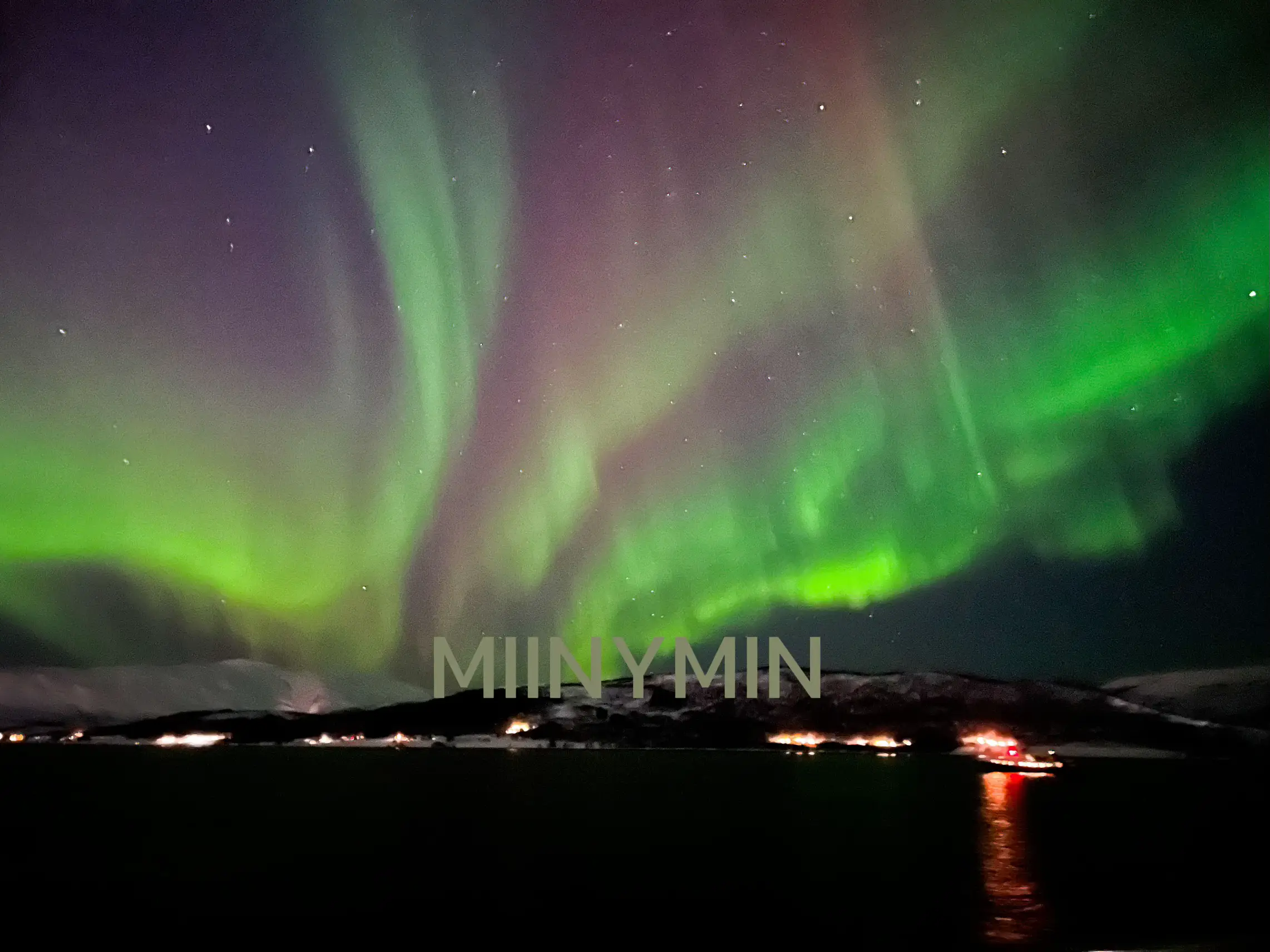 プロジェクターライト 48種点灯モード オーロラマジック オーロラや