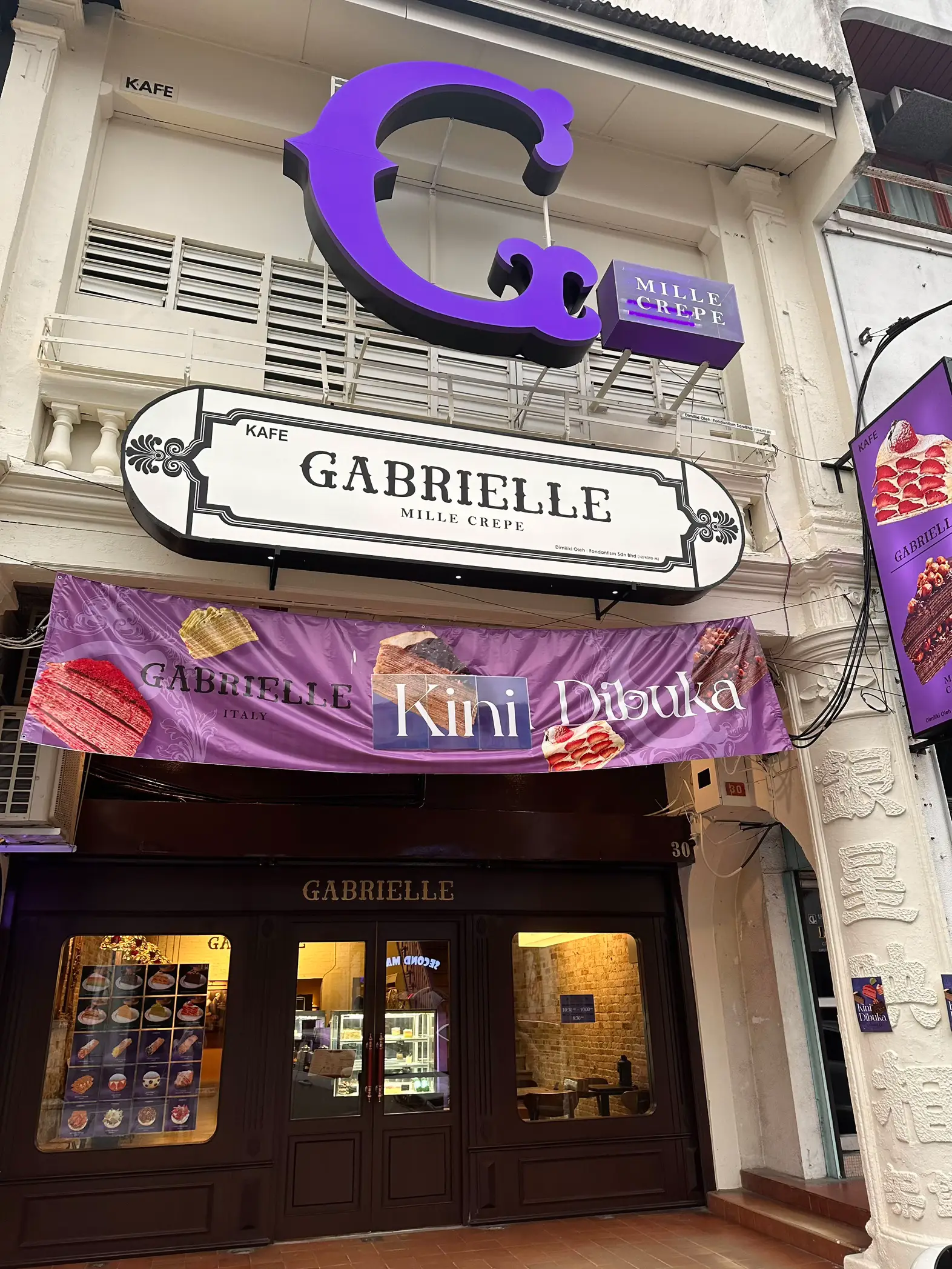 Ipoh Cafe Gabrielle Mille Crepe Galeri disiarkan oleh ckahyee Lemon8