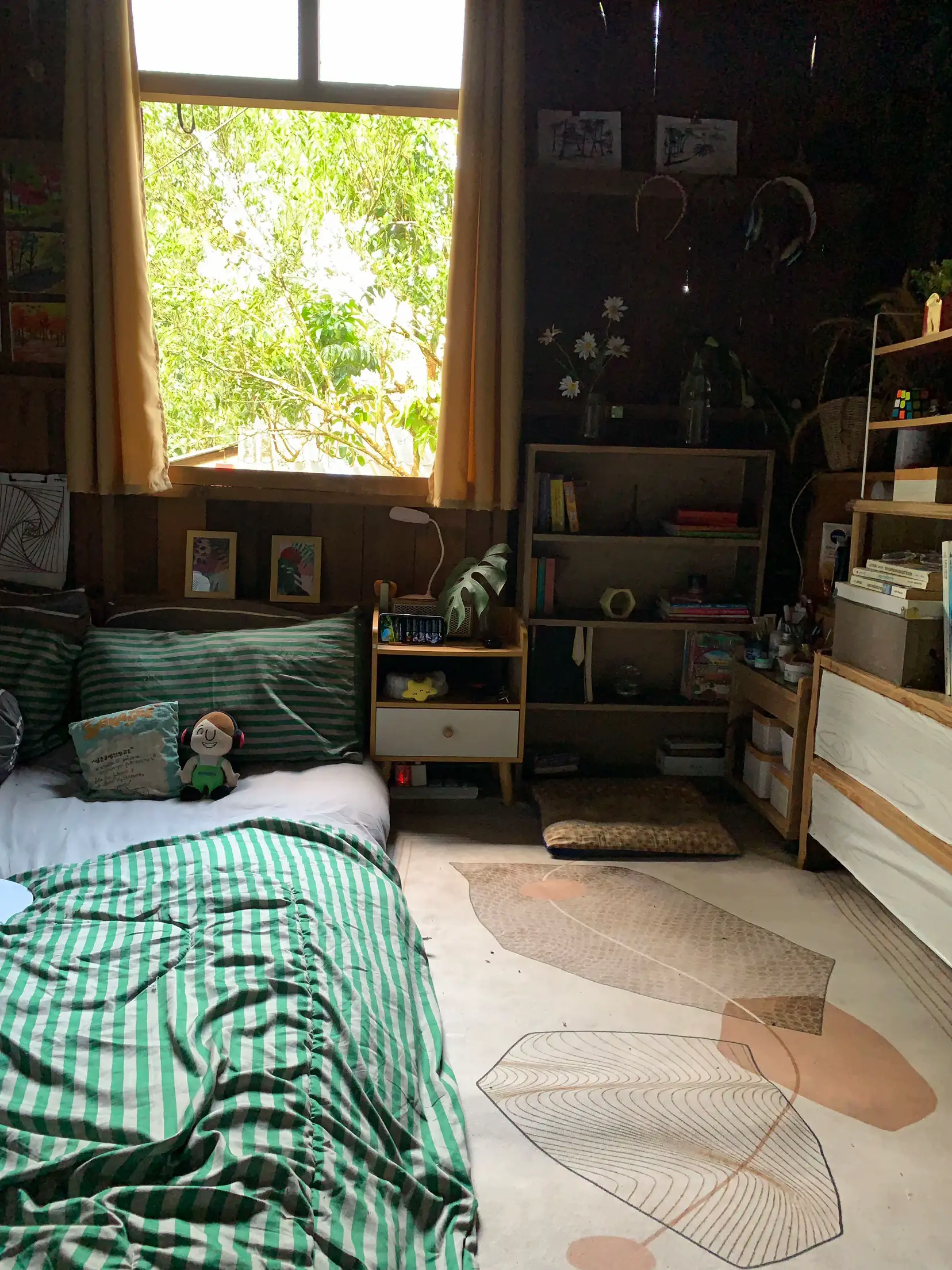 แต่งห้องนอนเล็กๆ แบบประหยัด | แกลเลอรีที่โพสต์โดย Ha dee🌻🌻 | Lemon8