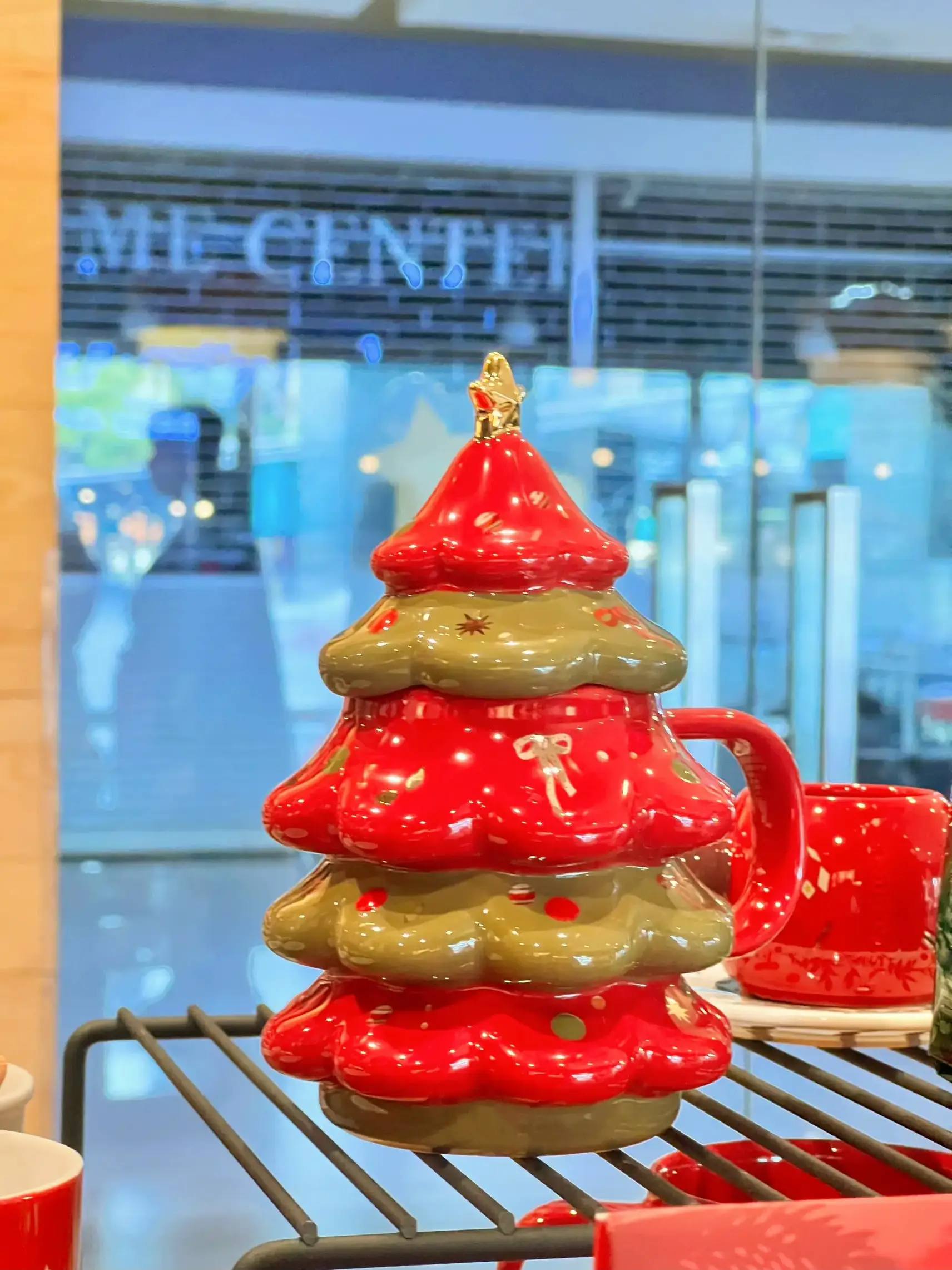 Starbucks Holiday Ornaments #Starbucks  Starbucks christmas, Starbucks  specials, Starbucks tea