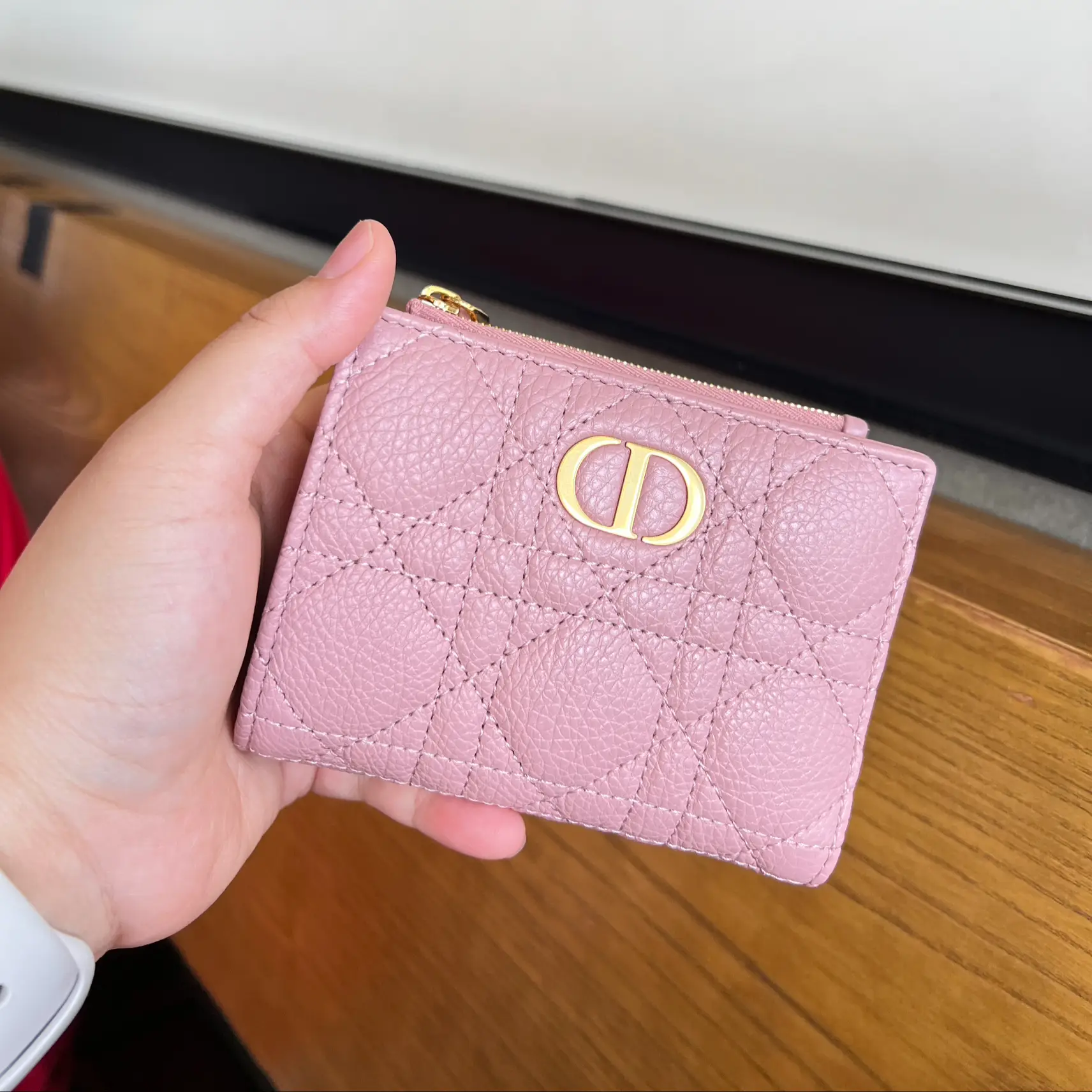 DIOR CARO DAHLIA WALLET 👛 | Gallery posted by 𝒑𝒆𝒂𝒓𝒑𝒊𝒚𝒂