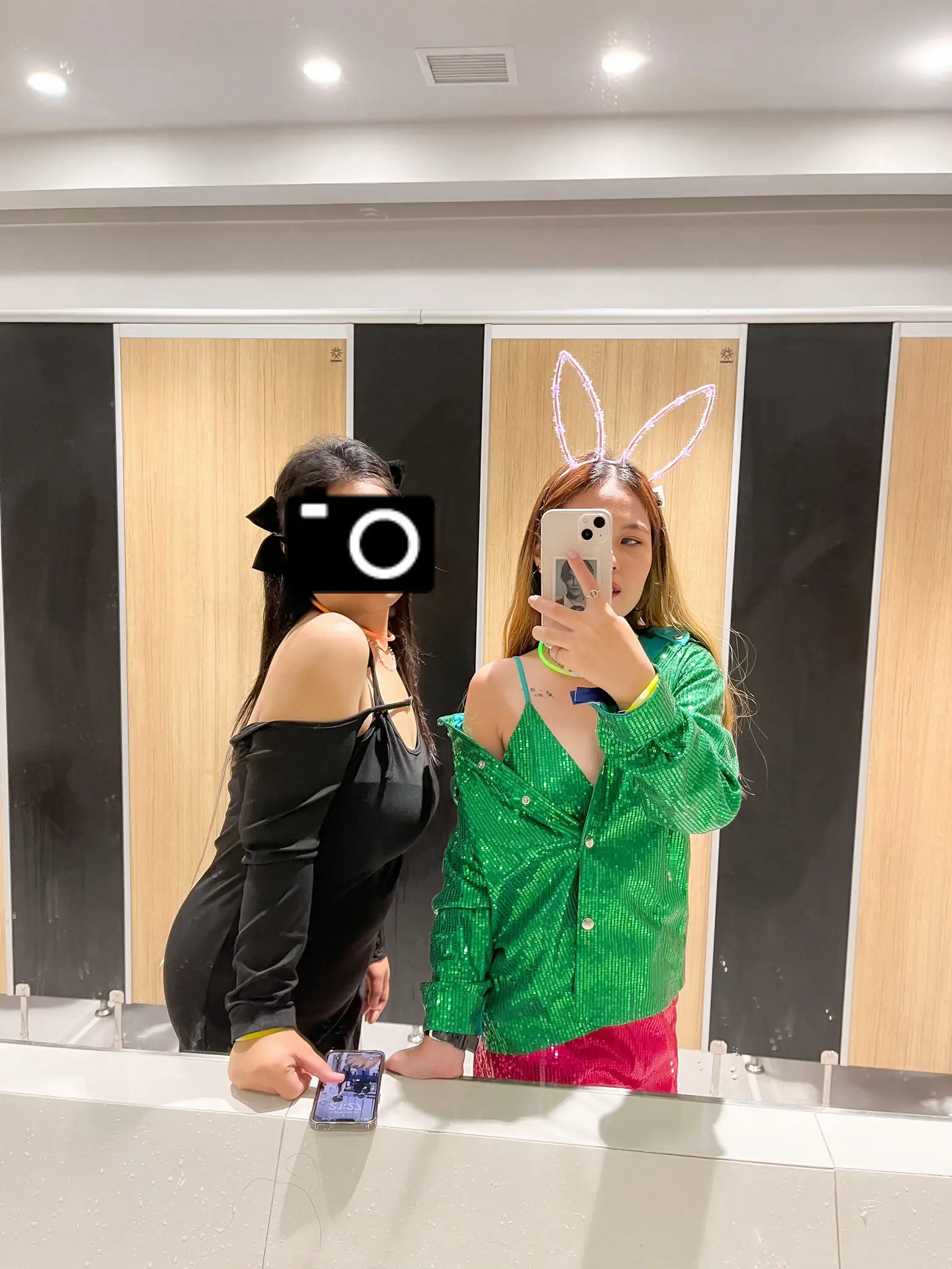 Outfits ideas : Countdown Party Look ฉบับสาวแซ่บ 🎉 | แกลเลอรีที่โพสต์ ...
