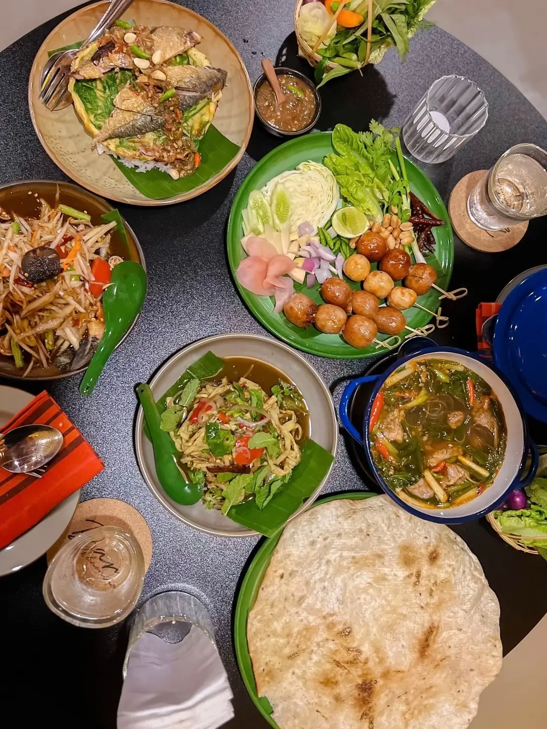  Secret bar in northeast restaurant, gold line 🍷🌃 Gallery posted by