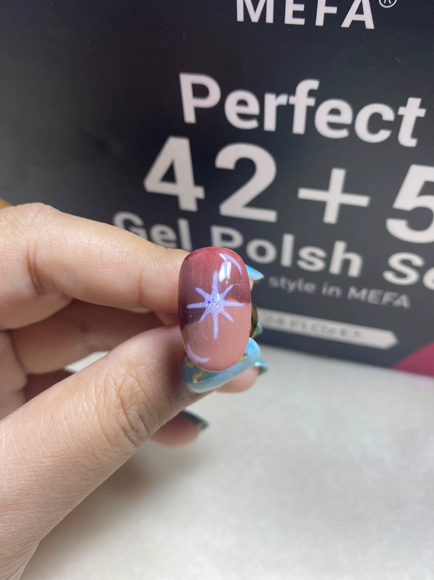 NAIL ART SIMPLE PAKAI EYE SHADOW😍 bilibiwが投稿したフォトブック Lemon8