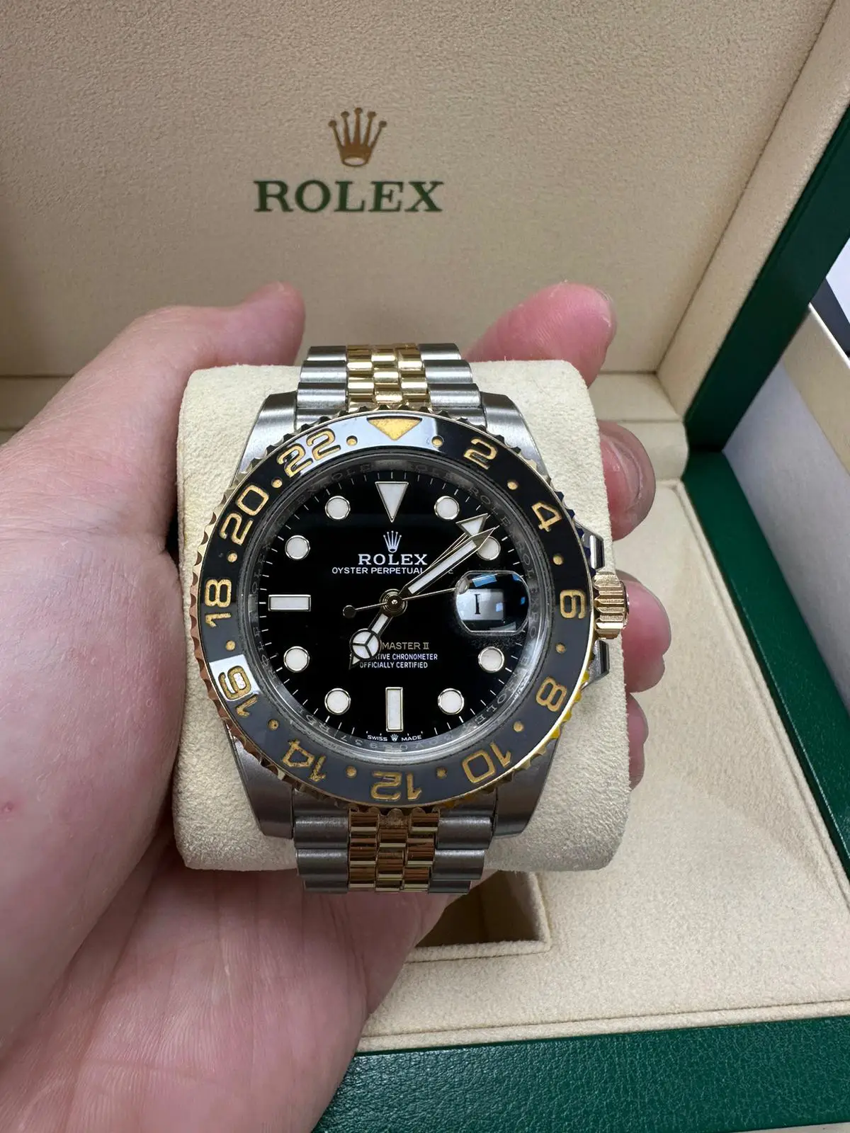 Rolex GMT Master II aka Guinness Gallery posted by Hw Lemon8