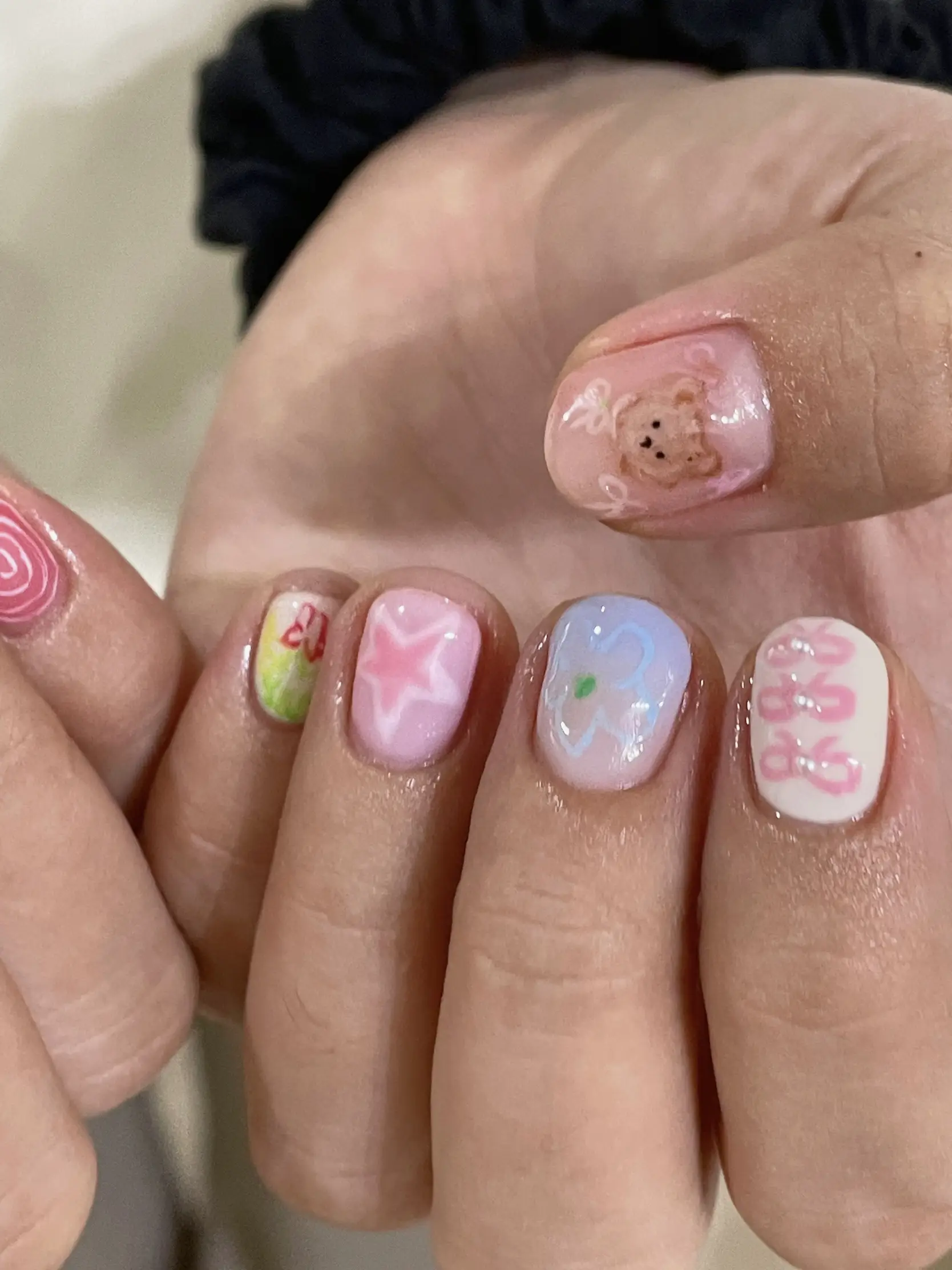 かわいいネイル。短いネイルもかわいいです。🐰🧸 | Bake.a.nail⋆˚✴︎が投稿したフォトブック | Lemon8