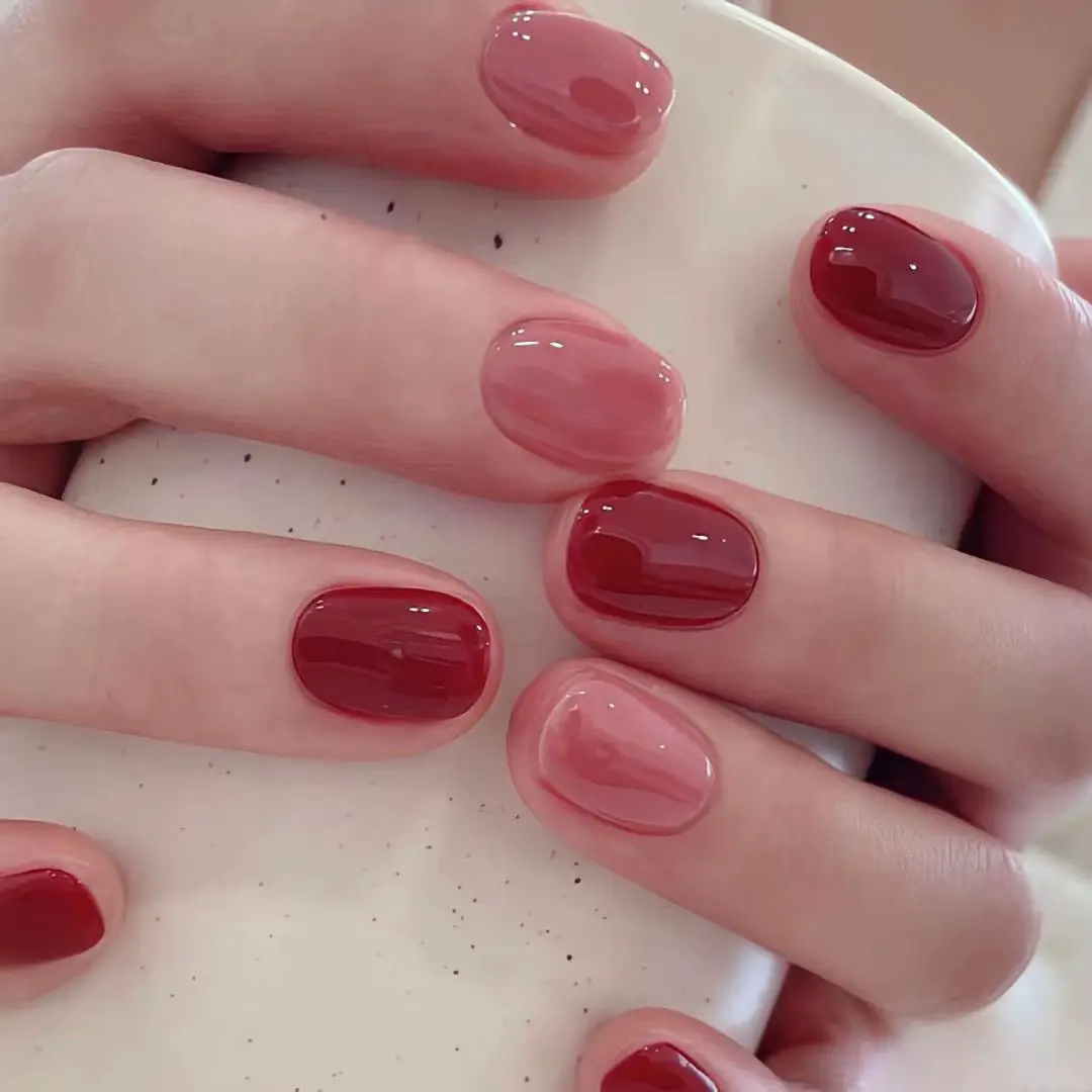 Give out red tone 💅🍒 manicure ideas. Mother style!! | Gallery posted by ...