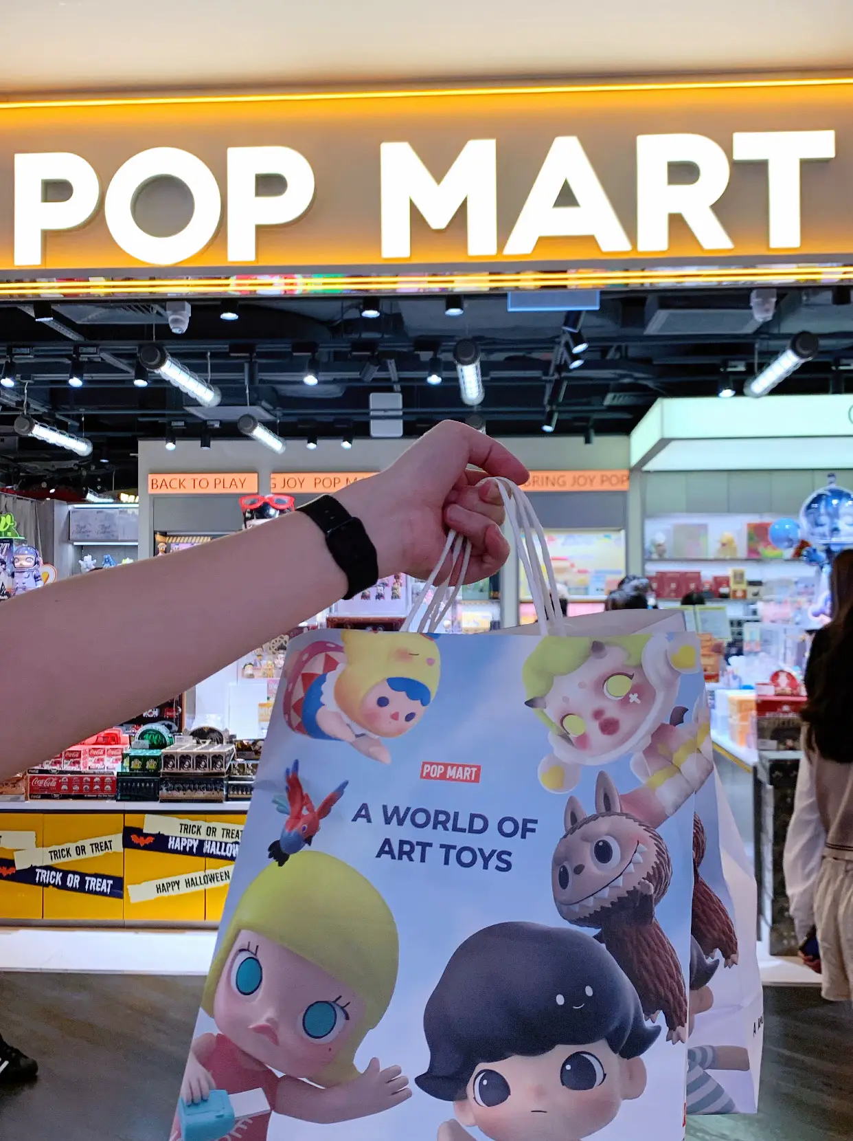 POPMART Tej9nj120t Origin.webp