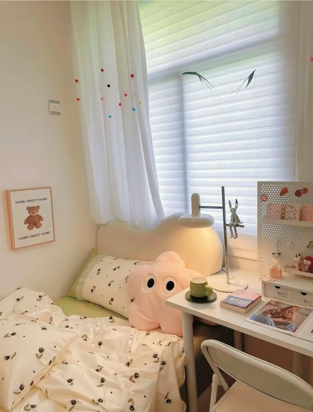เปลี่ยนห้องนอนขนาดเล็กให้เป็นห้องนอนสุดคิ้วท์ ได้ง่ายๆ | แกลเลอรีที่ ...