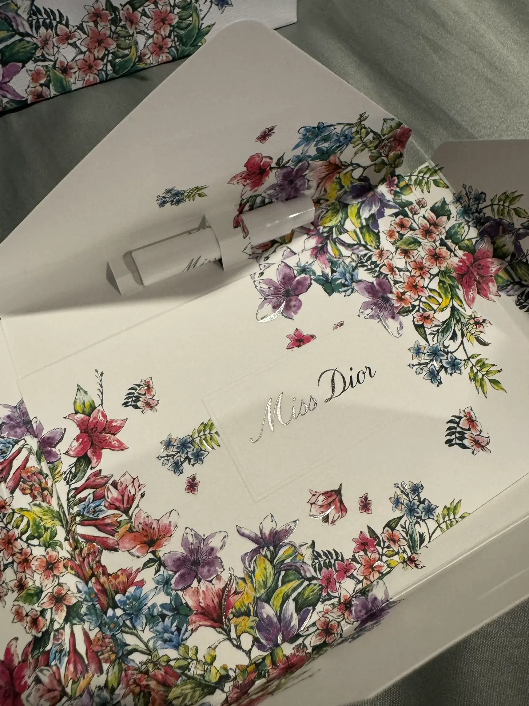 Discover the Universe of Miss Dior Blooming Boudoir