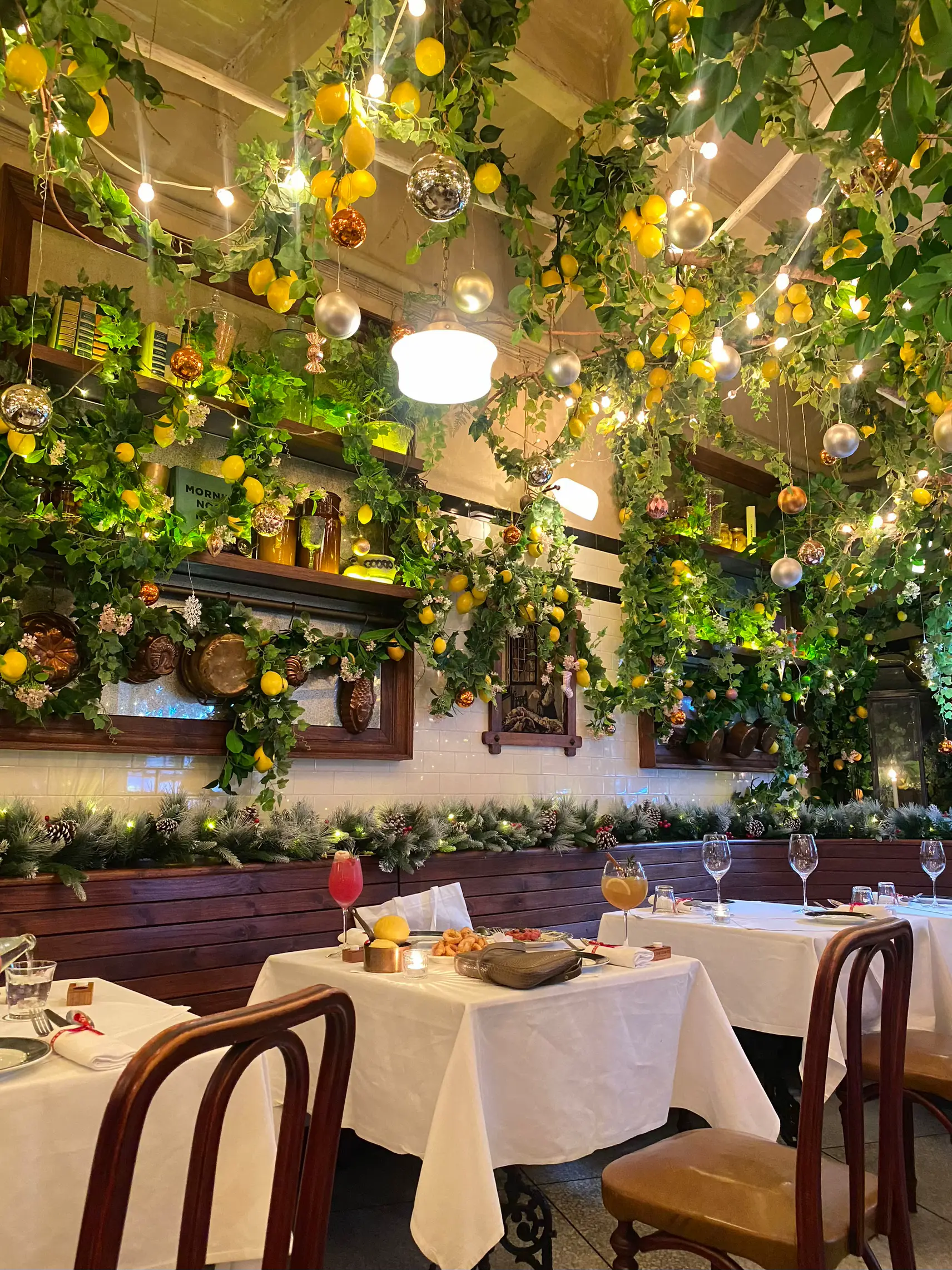Lemon Raj Contento 🍋 | Yau Raj Neighborhood Italian Restaurant | Gallery posted ...
