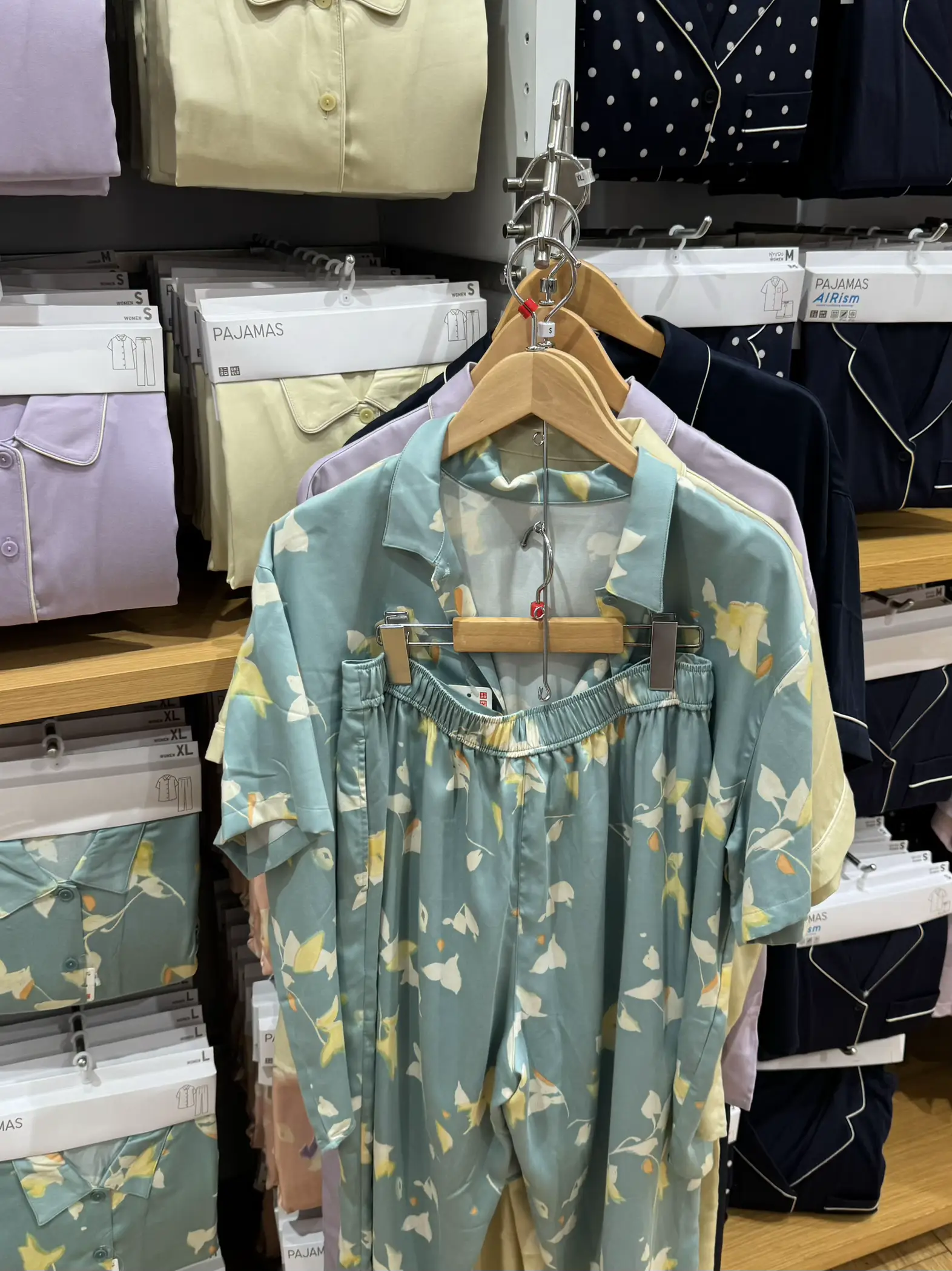 Uniqlo discount matching pajamas