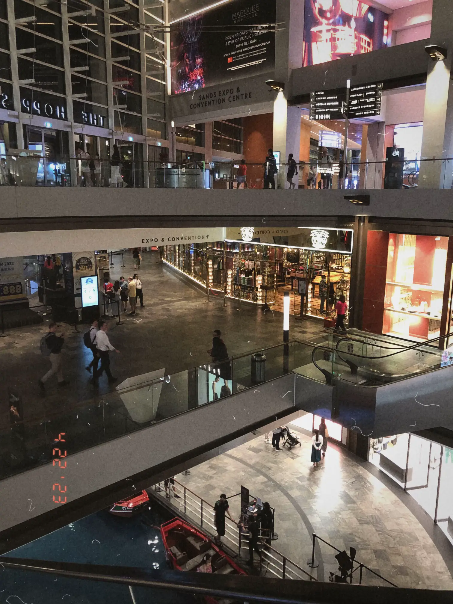 Tips edit fotoPakai app Tezza | Gallery posted by Cindy Angelika | Lemon8