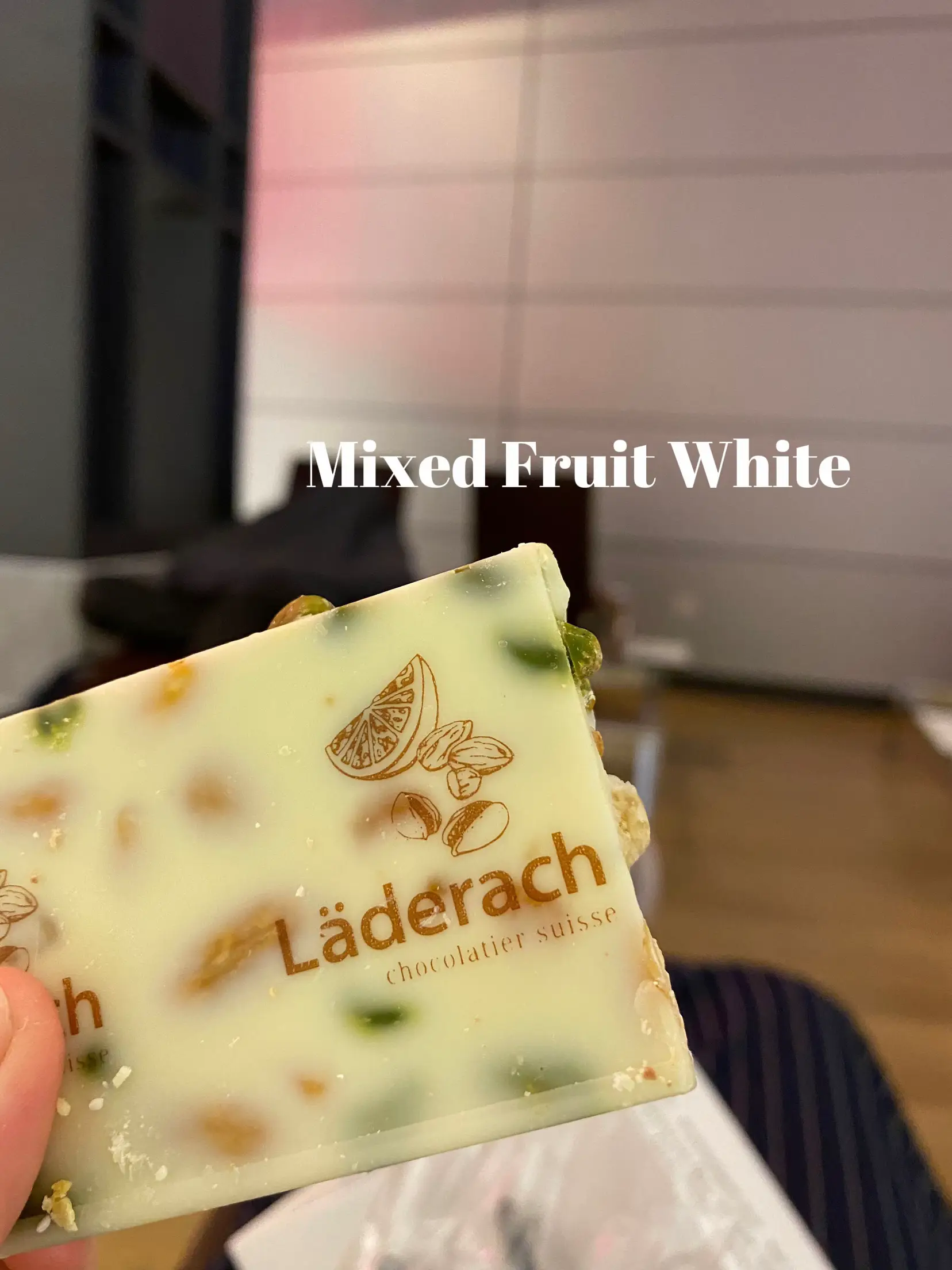 スイスで有名なチョコレート、Läderach 🇨🇭 | Rima❄️が投稿したフォトブック | Lemon8