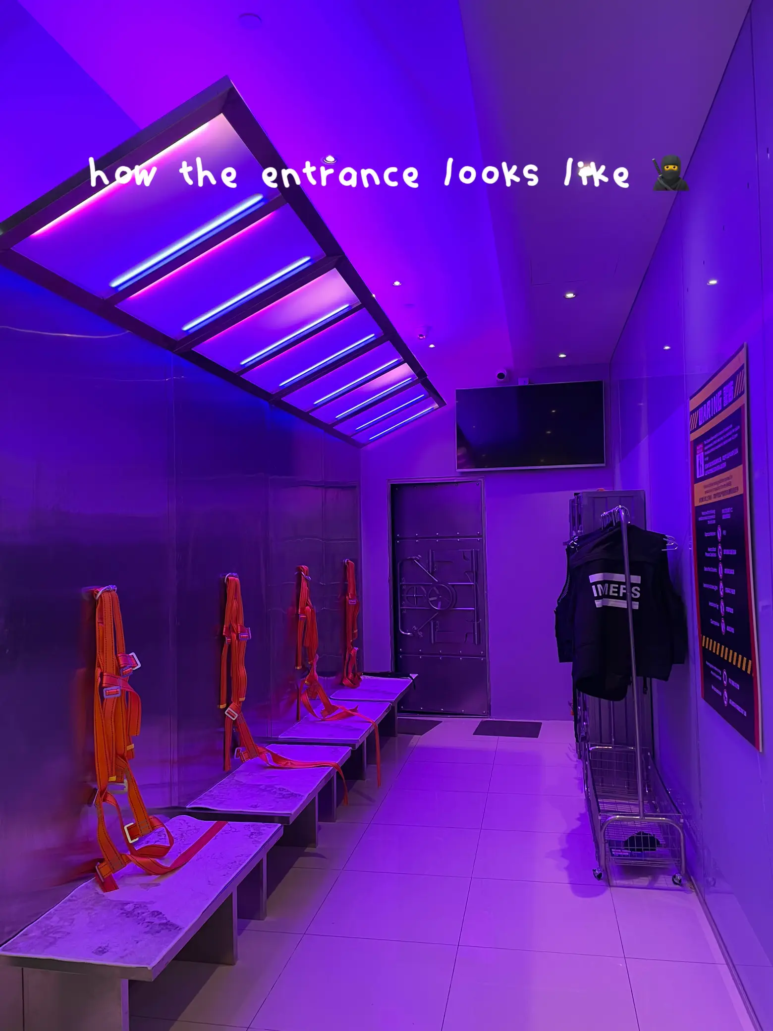 THE FLOOR IS LAVA FIRST IN SG‼️ Gallery posted by pepperpigsdaily