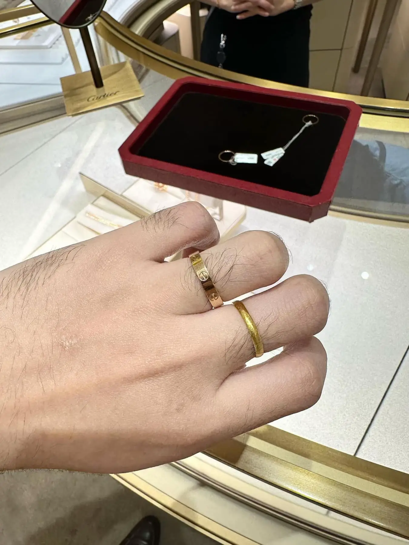 Cartier wedding outlet rings couple