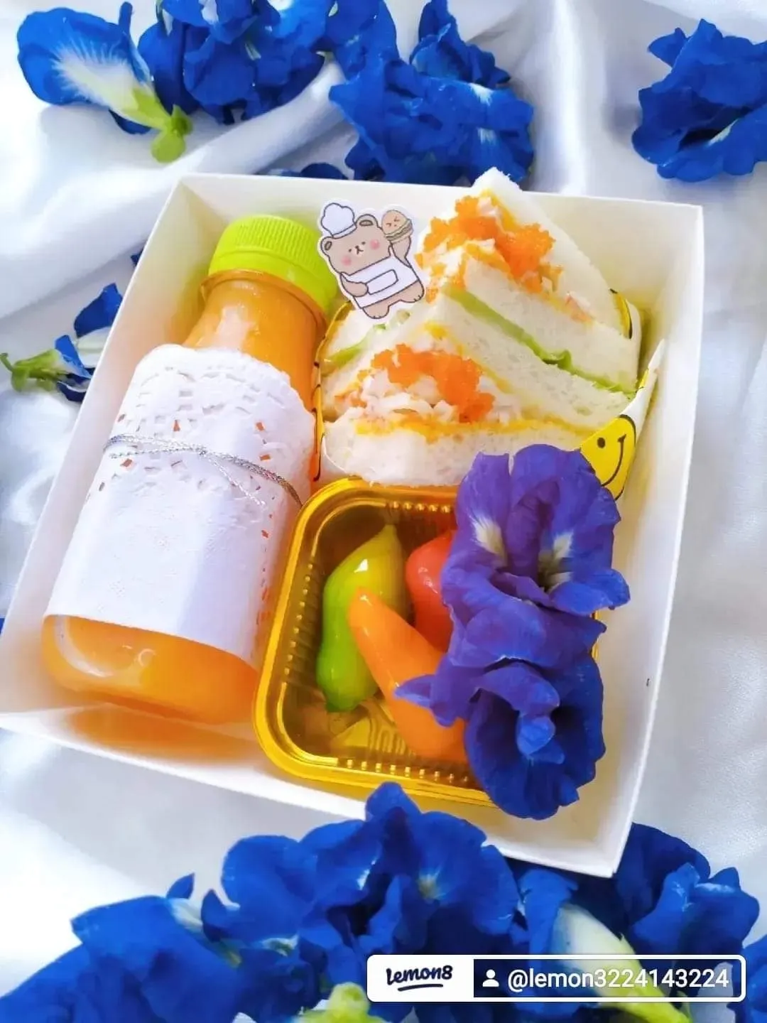 snack box เซตขนมไทย&แซนด์วิช แกลเลอรีที่โพสต์โดย Pookkie 🏠 home Lemon8