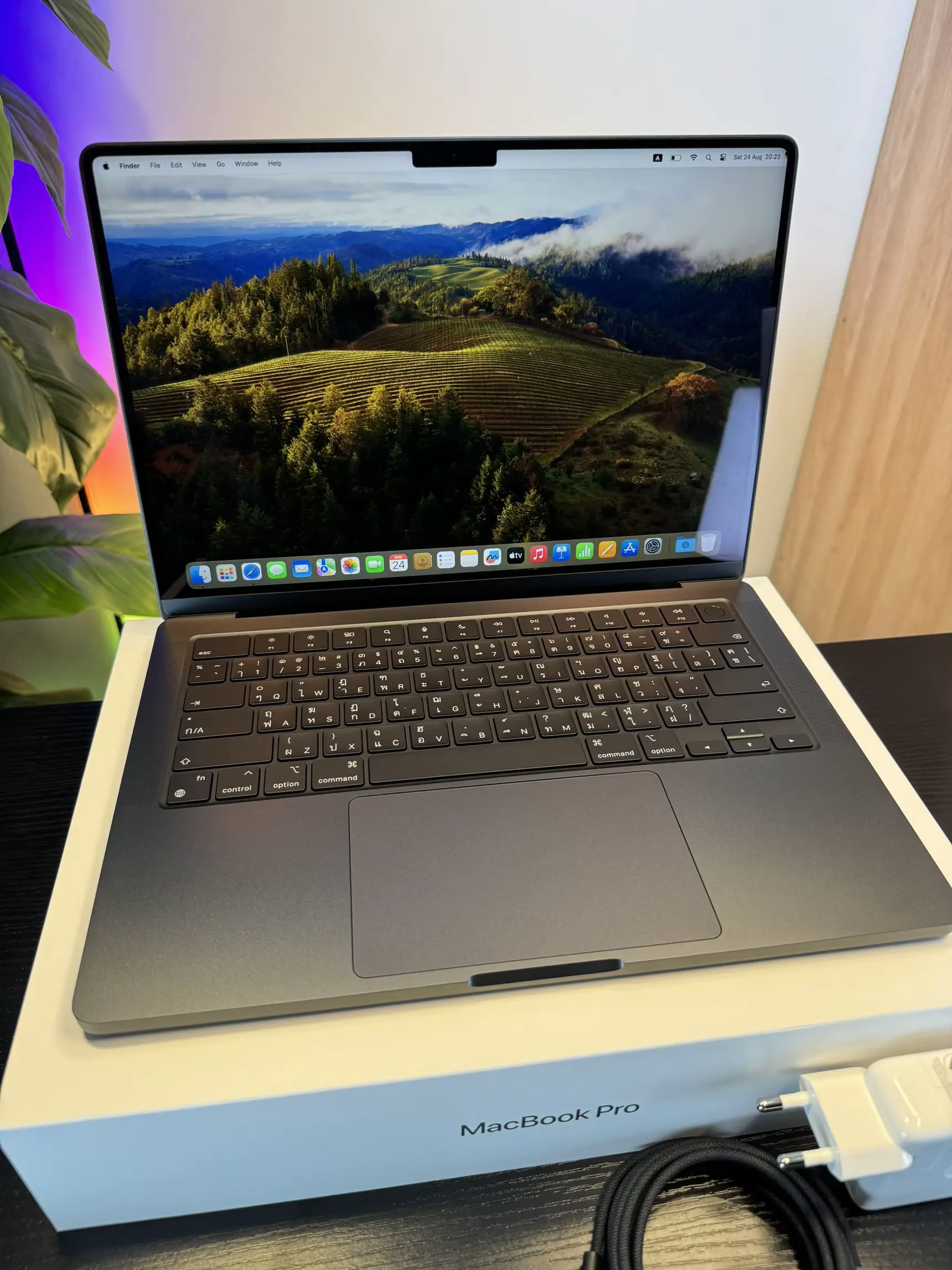 New! Apple Macbook Pro 14 inch Apple M3 Pro | แกลเลอรีที่โพสต์โดย STEEL ...