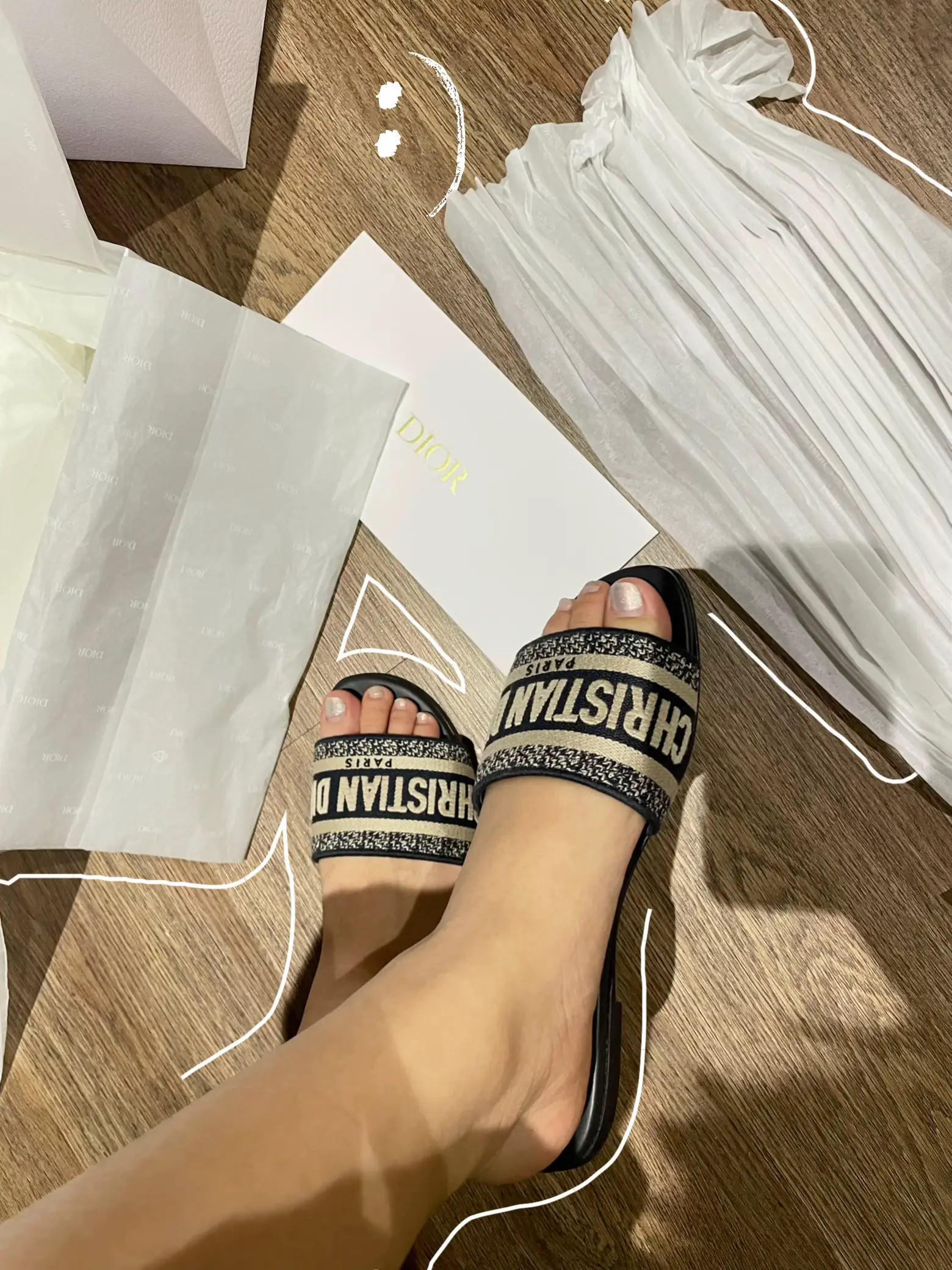 Grey discount dior slides