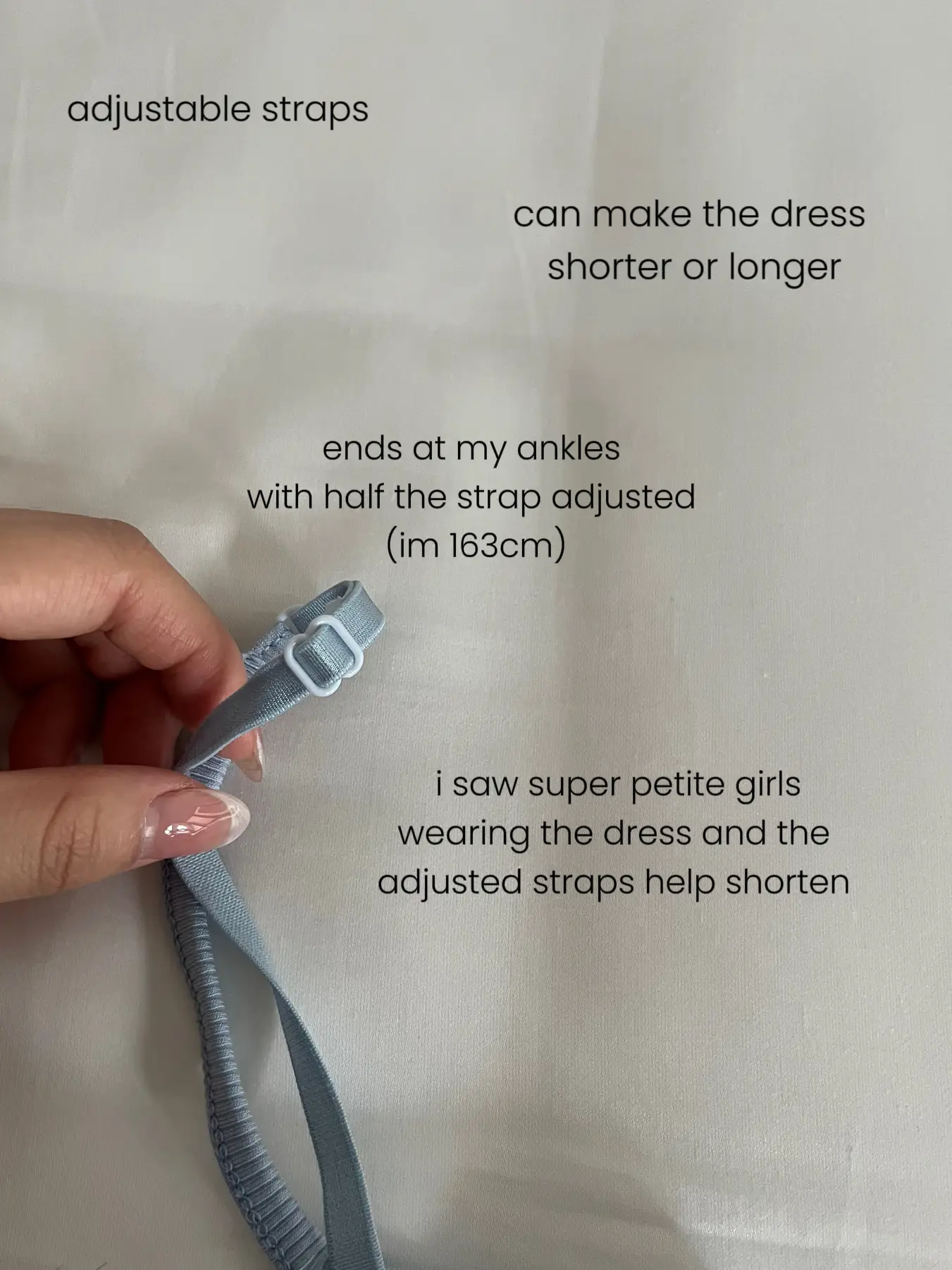 How to Make Adjustable Straps for a Dress 
