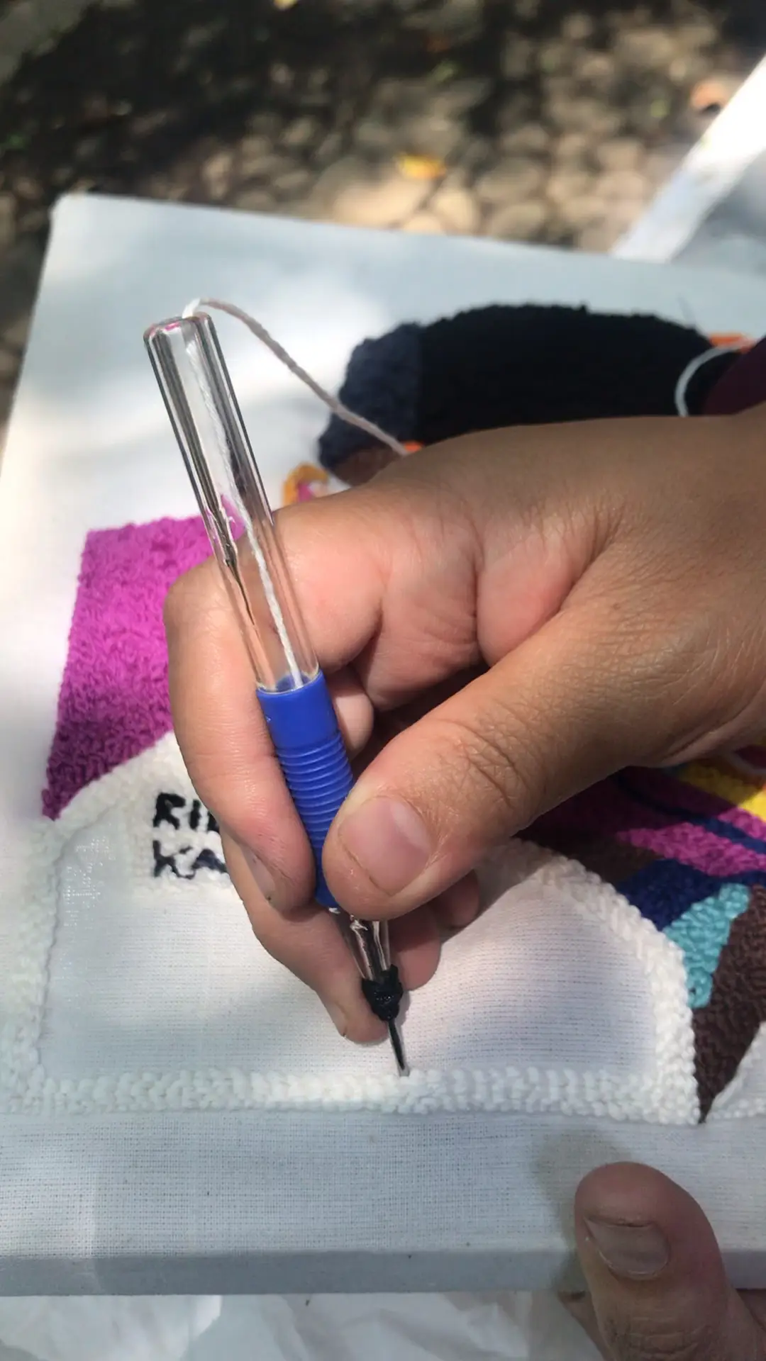 how to make a punch needle frame! 🧶🌈