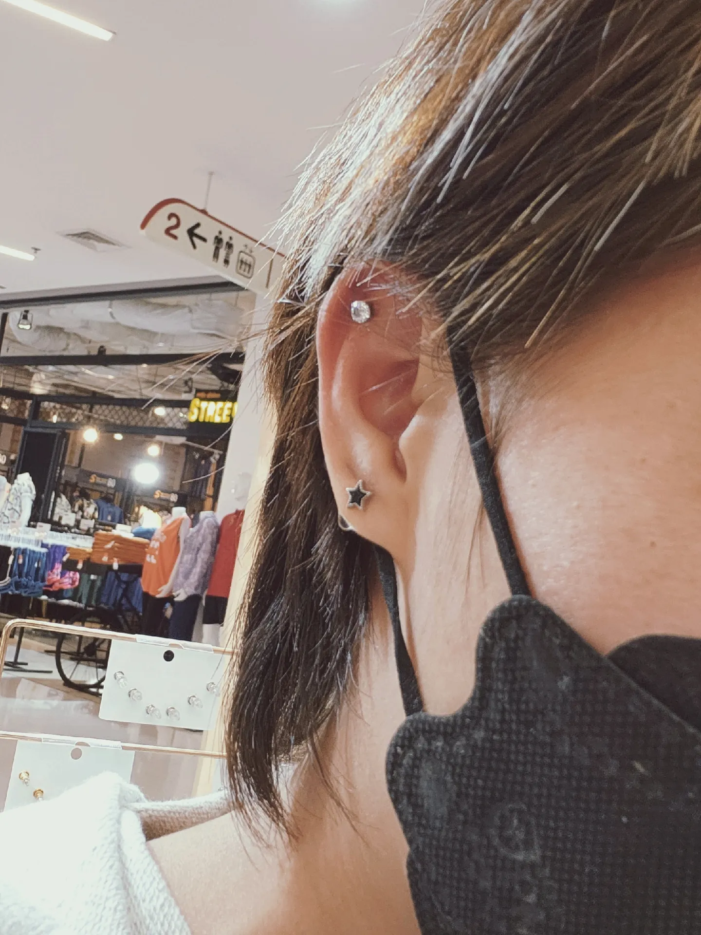 Jennie on sale ear piercing