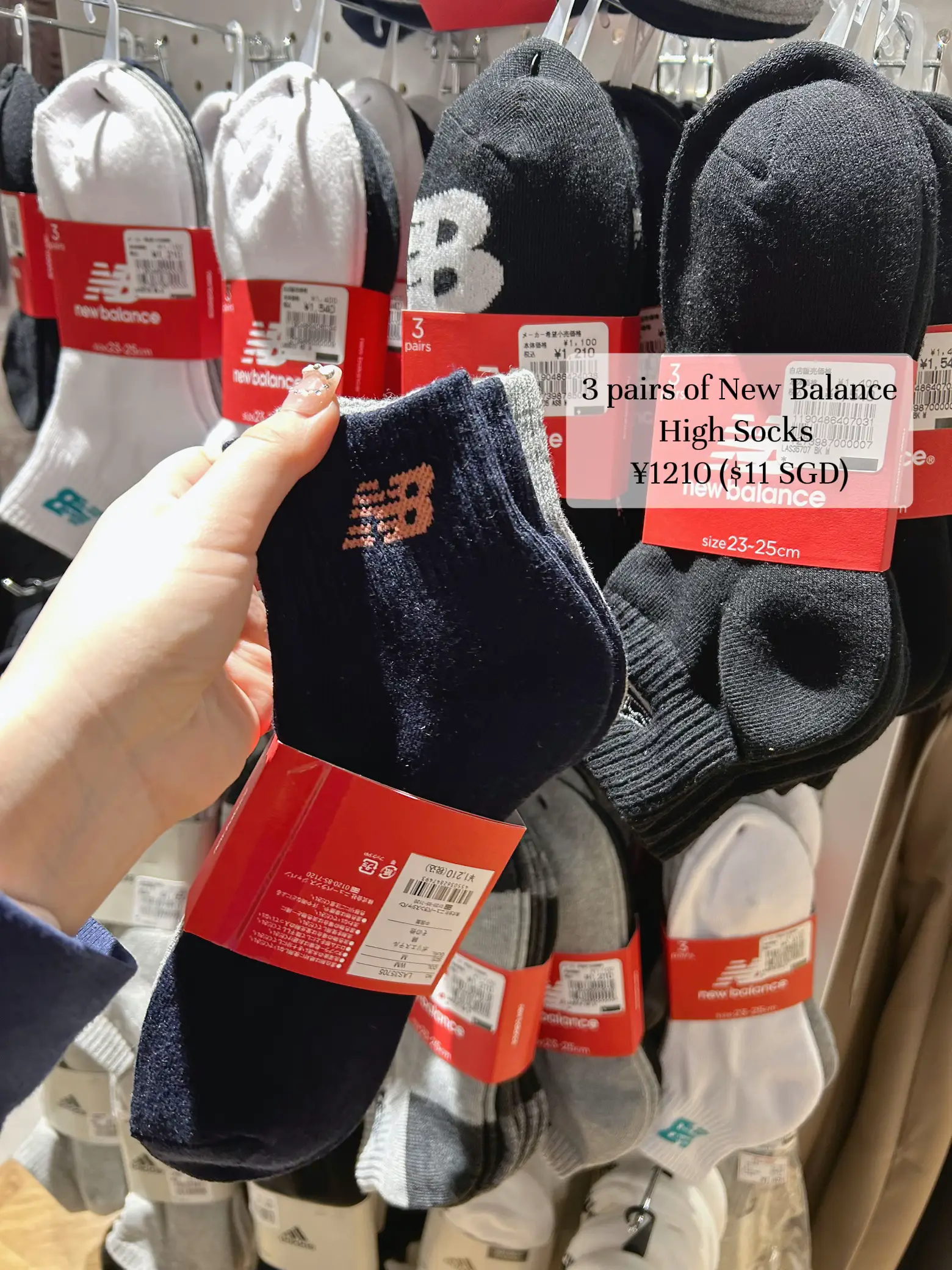 TRAVEL, What to buy from Uniqlo Japan🇯🇵, Gallery posted by 𝓘𝓼𝓪𝓫𝓮𝓵