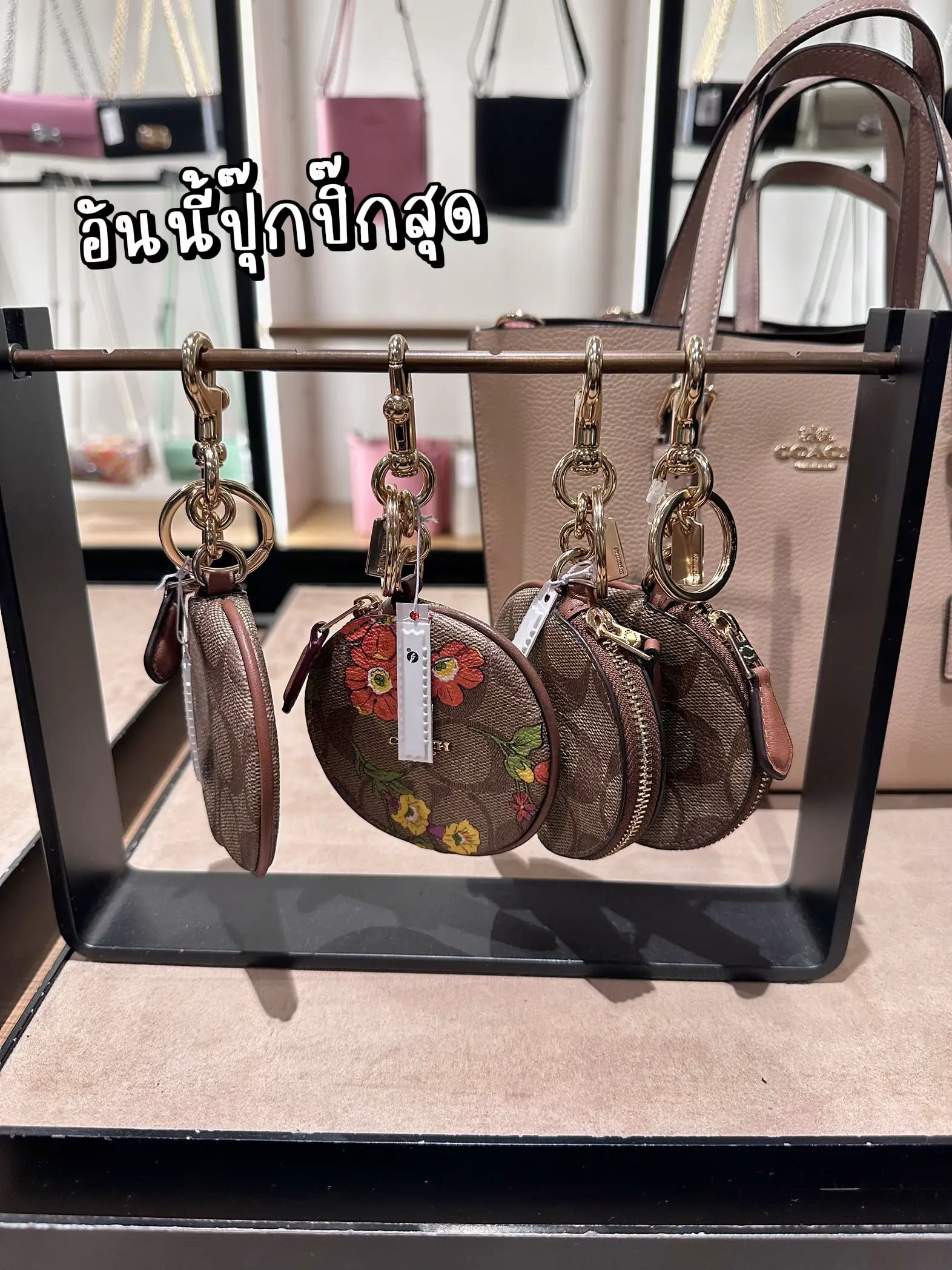 ?? コーチプレミアムアウトレットCoach Premium Outlet | LittleJ on 